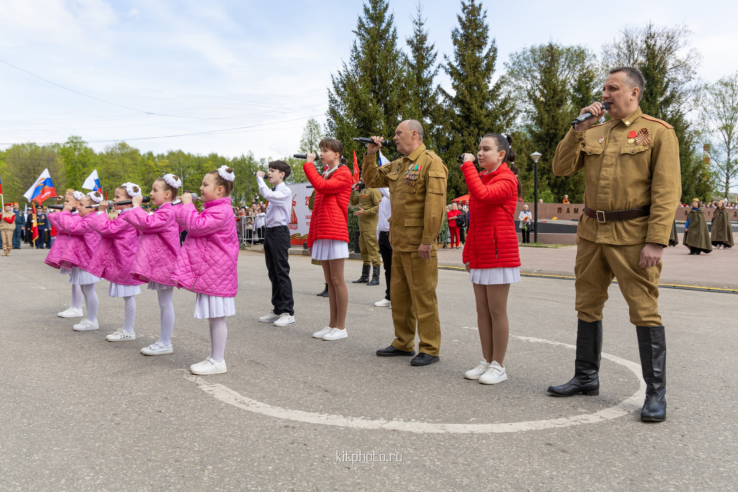 Фотосъёмка Дня Победы 2025 в Городце | Репортаж от KitPhoto. Фотограф Нижний Новгород Мария Китаева