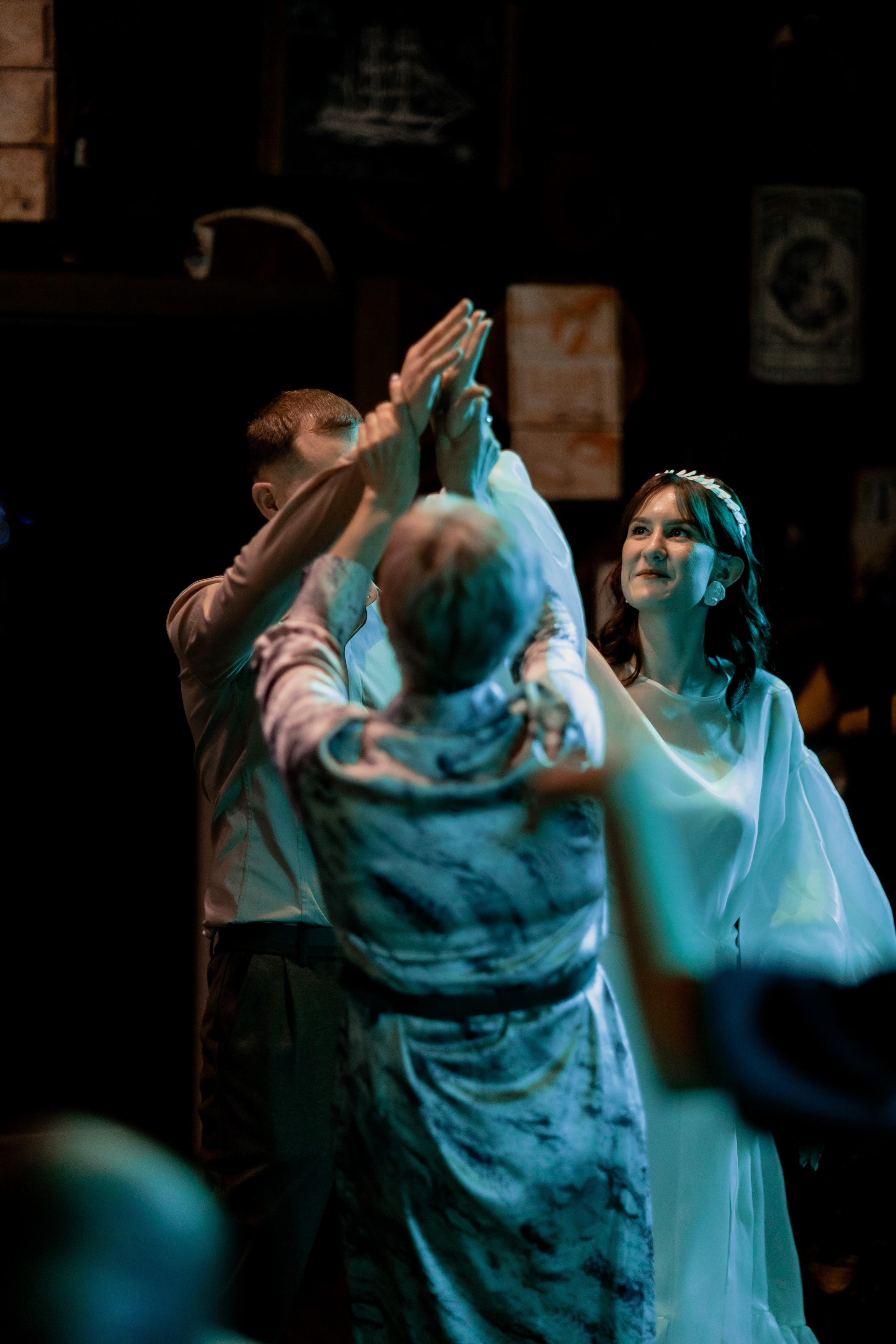 Свадебная фотосессия зимой. Свадебный фотограф Калининград