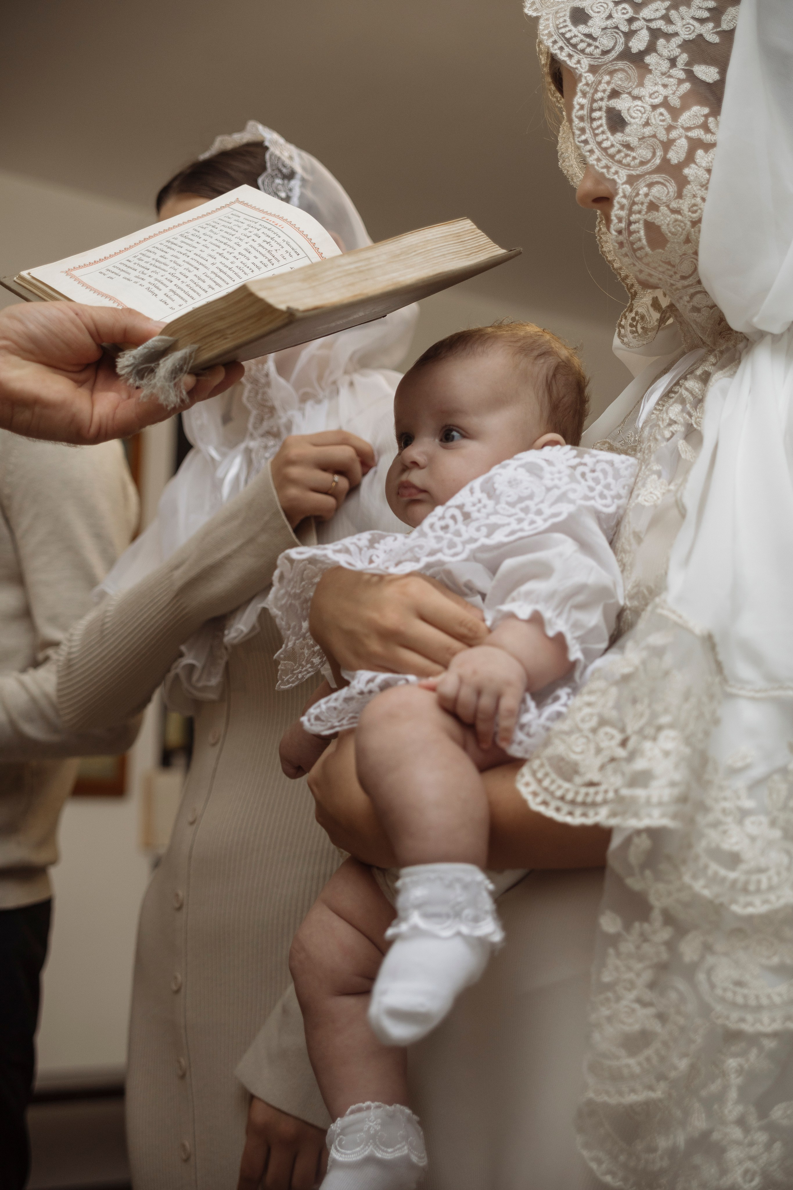 Крещение Эсмира. Я — фотограф, который помогает запечатлеть самые важные моменты вашей жизни!