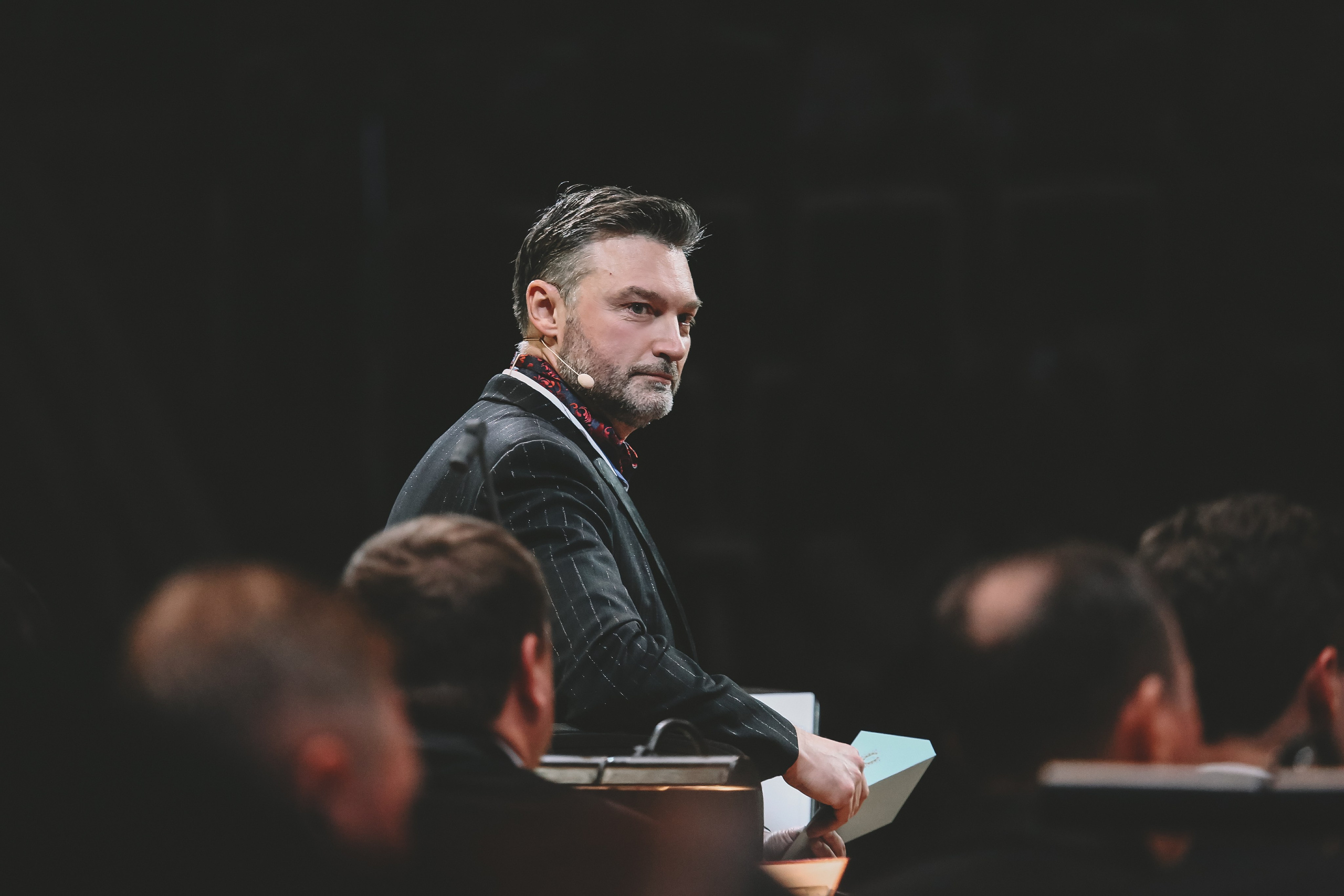 «Средь шумного бала» — литературный концерт Осиповского оркестра. Дарья Письменюк / Darya Leitstern — фотограф, музыкант, журналист, путешественник