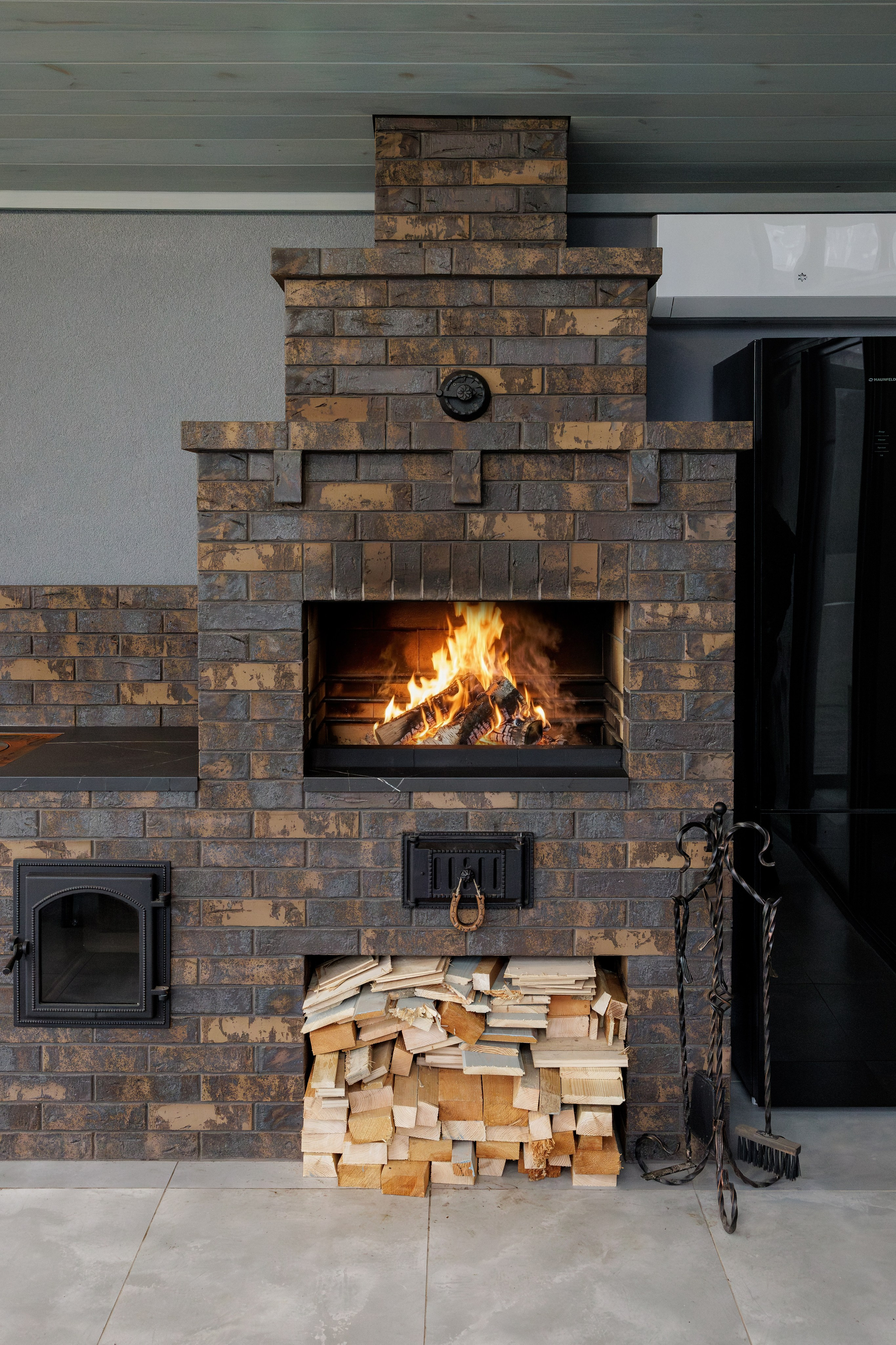 Печь в загородном доме