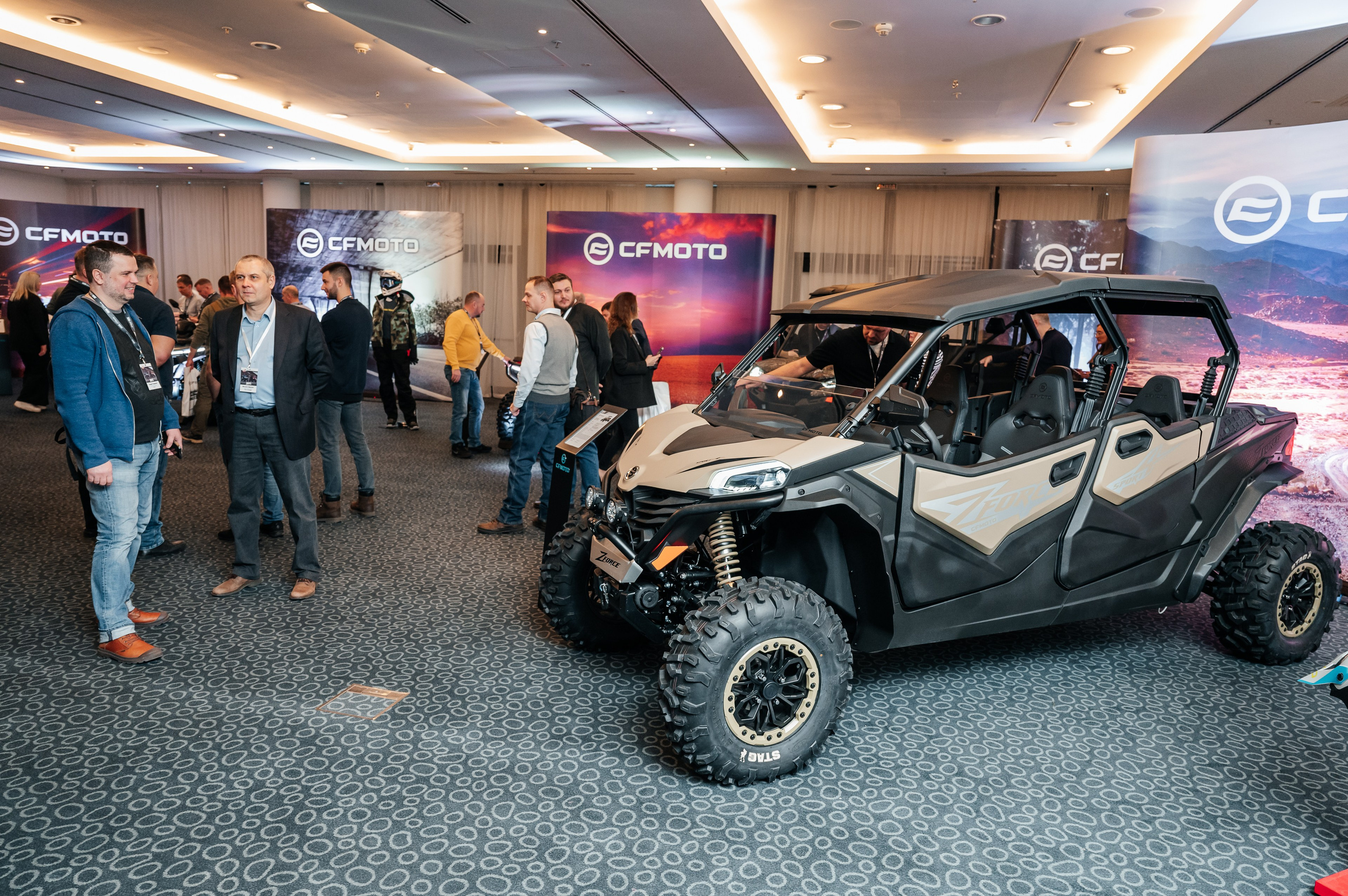 Конференция дилеров. Фотограф Дмитрий Сермяжко