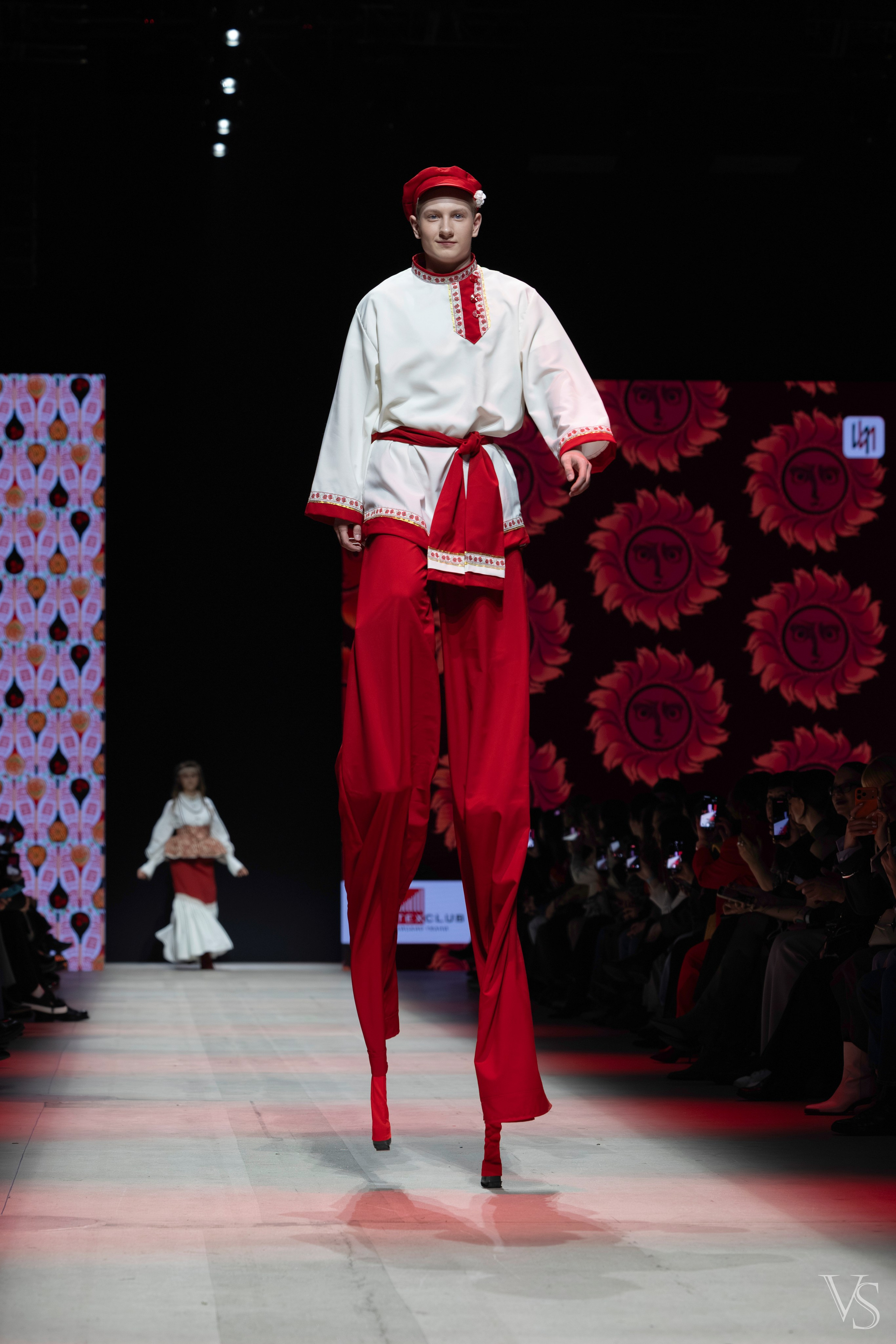 Неделя Российской моды. Манеж. РГУ Косыгина. Фотограф Виктор Степанов