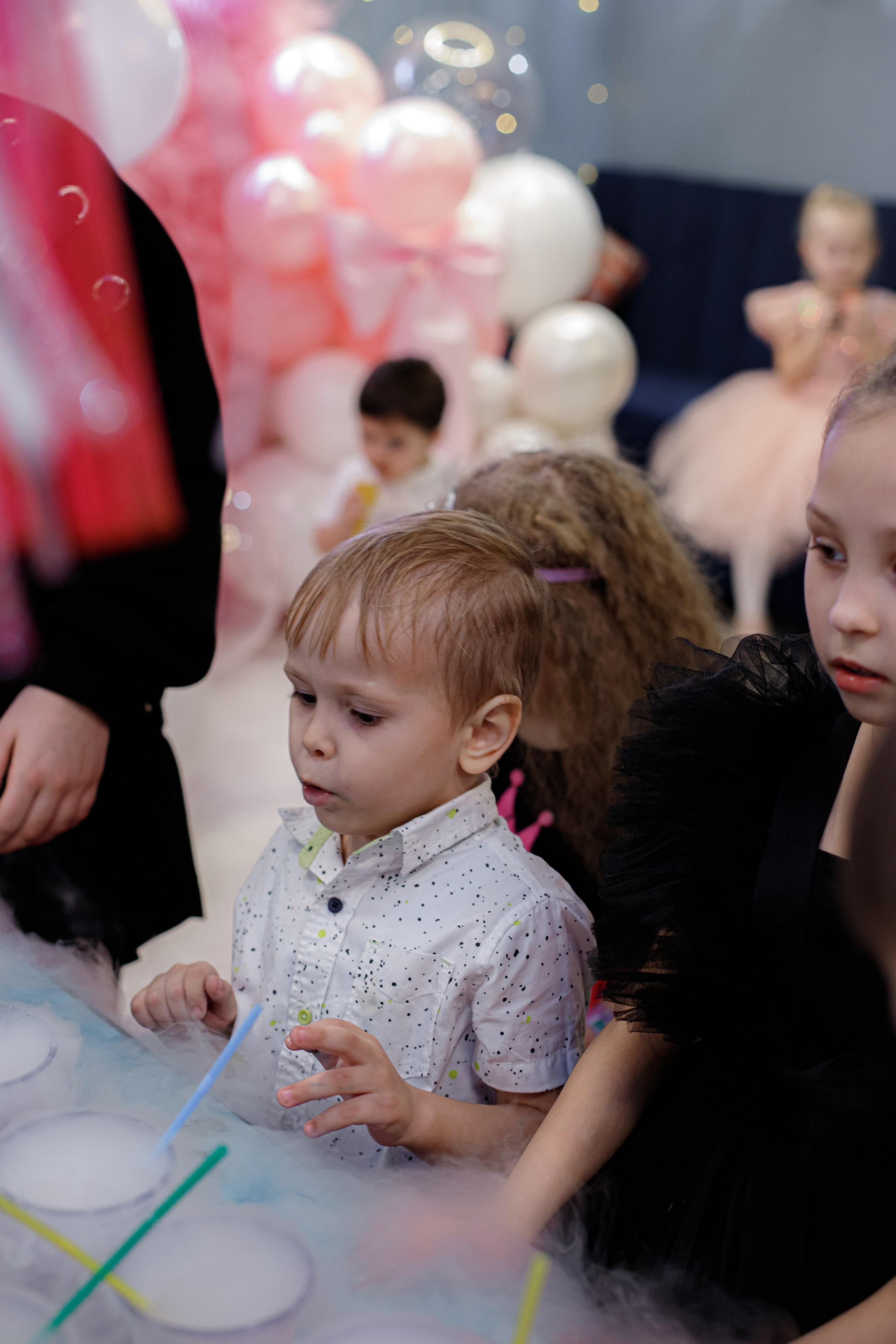 ASIA'S BIRTHDAY PARTY. Photokarish