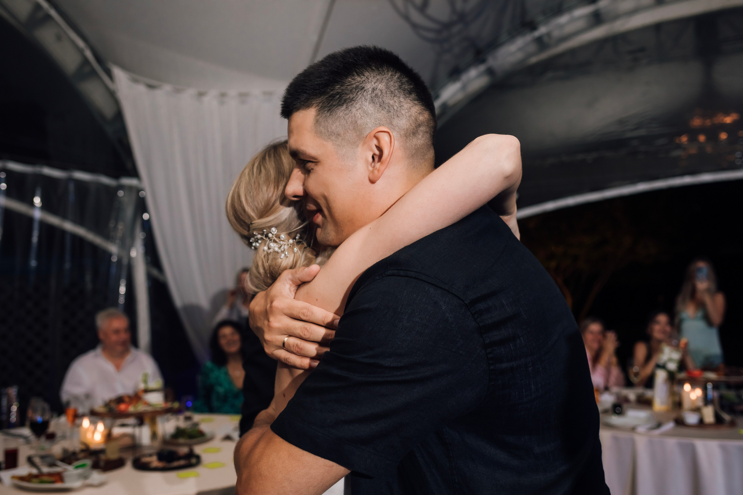 Ольга и Сергей. Свадьба в шатре. Свадебный и семейный фотограф в Москве Евгения Лисина