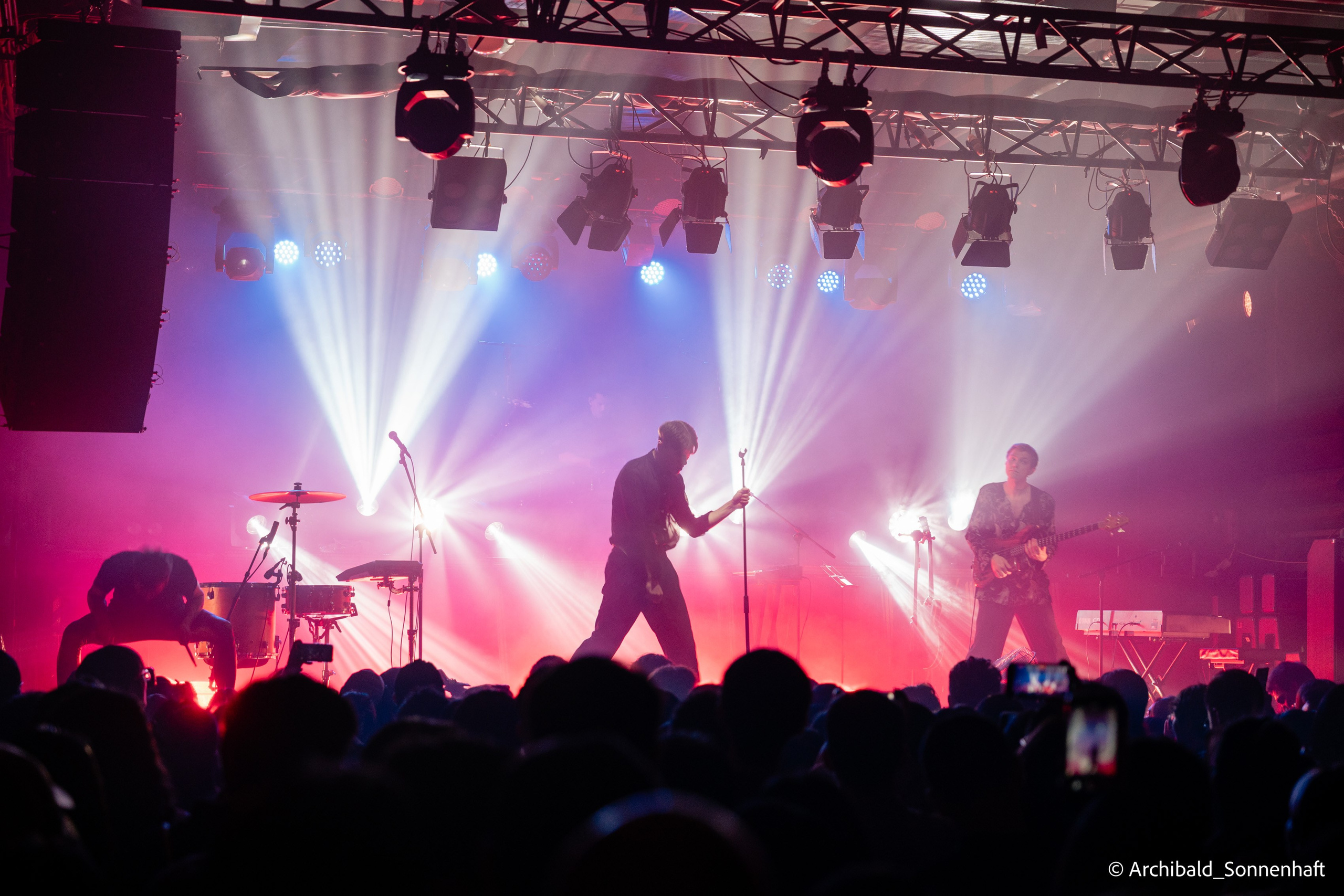 Short Paris in Beijing. Photographer in Guangzhou, China. Archibald Sonnenhaft