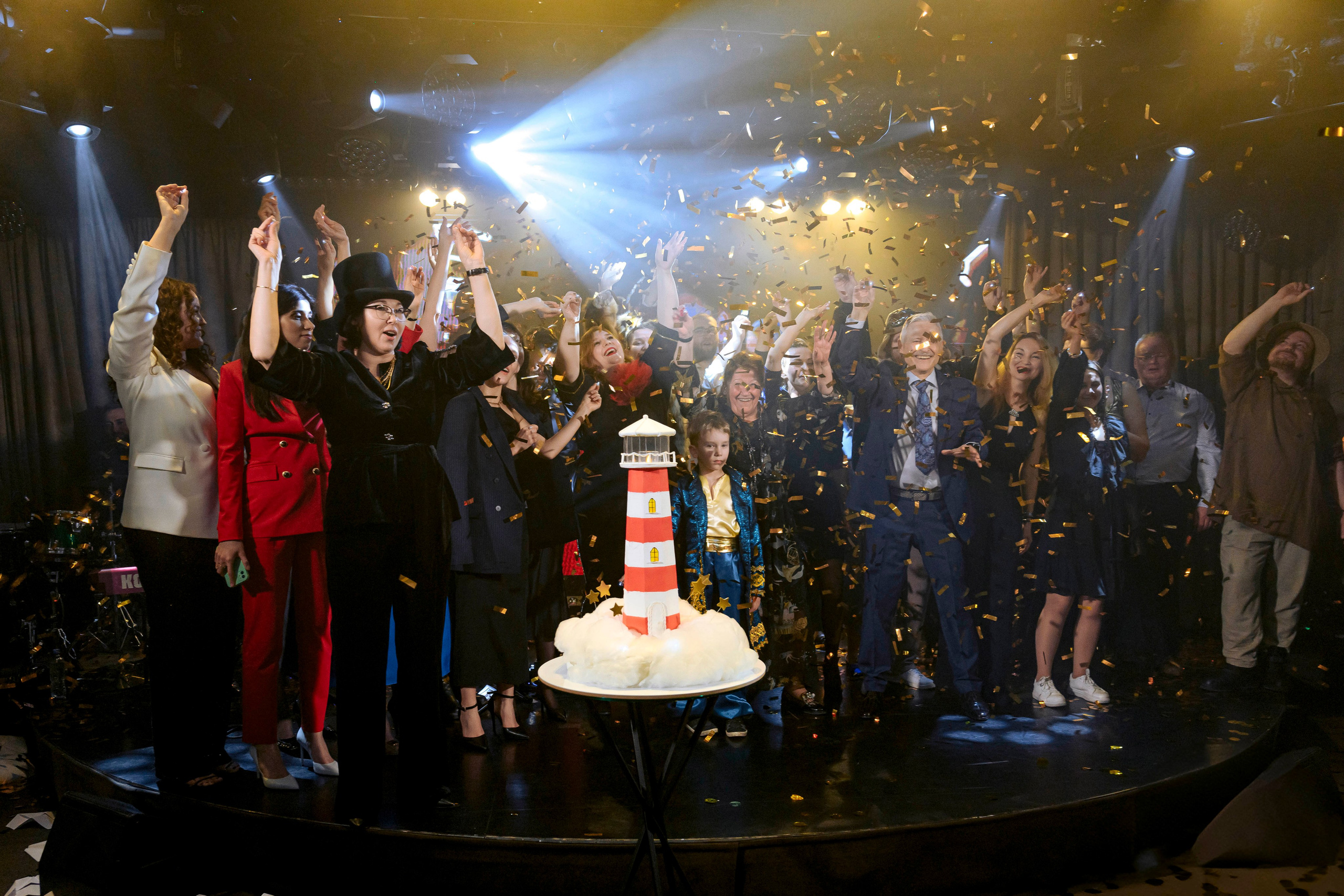 СКУЛЬПТУРА ЧАРЛИ. Максим Комаров — Профессиональный фотограф