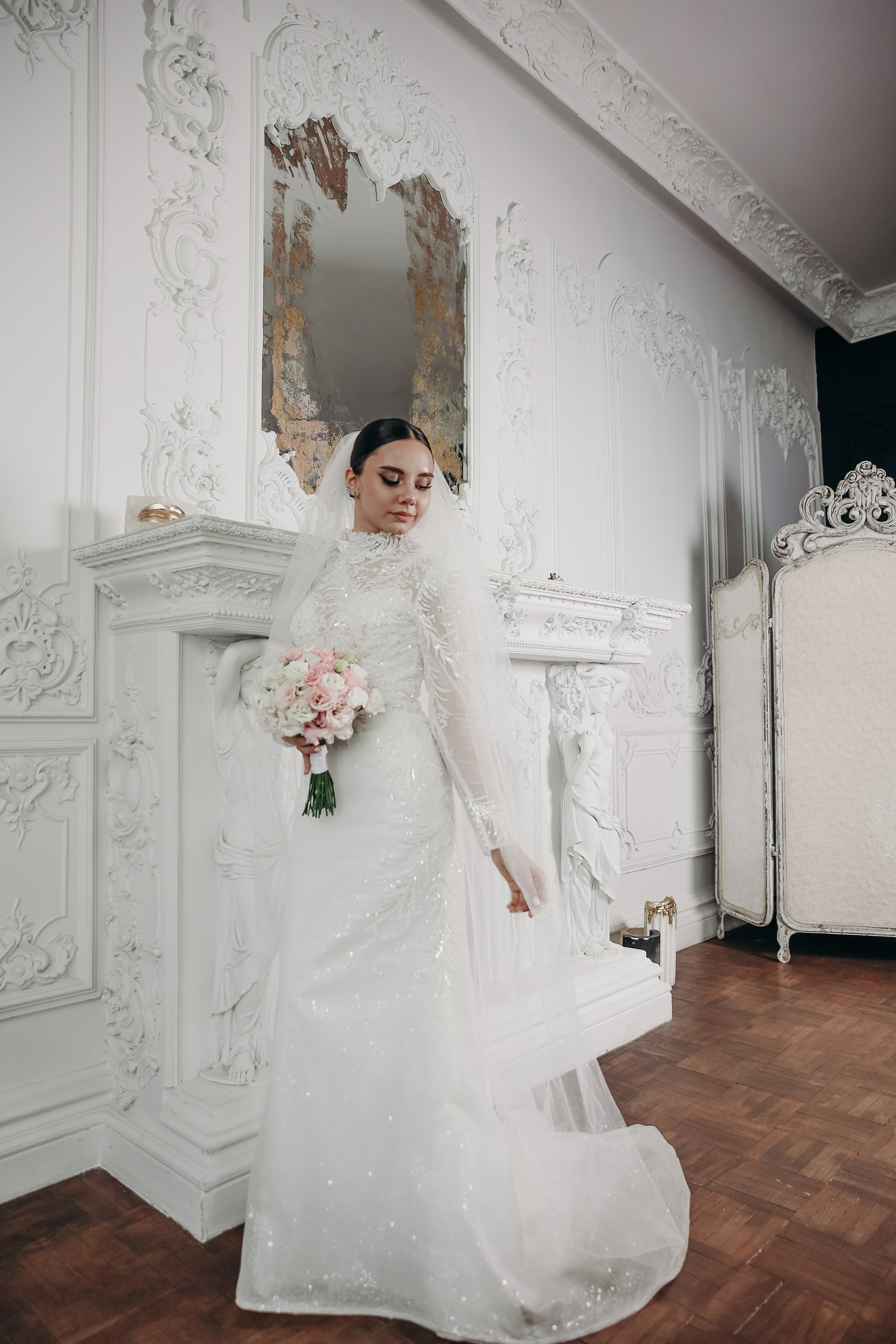 Свадебная фотосессия в фотостудии «Hram» 24.08.2024. Свадебный и семейный фотограф Виолетта Сидельникова. Краснодар, Россия, Беларусь, Европа