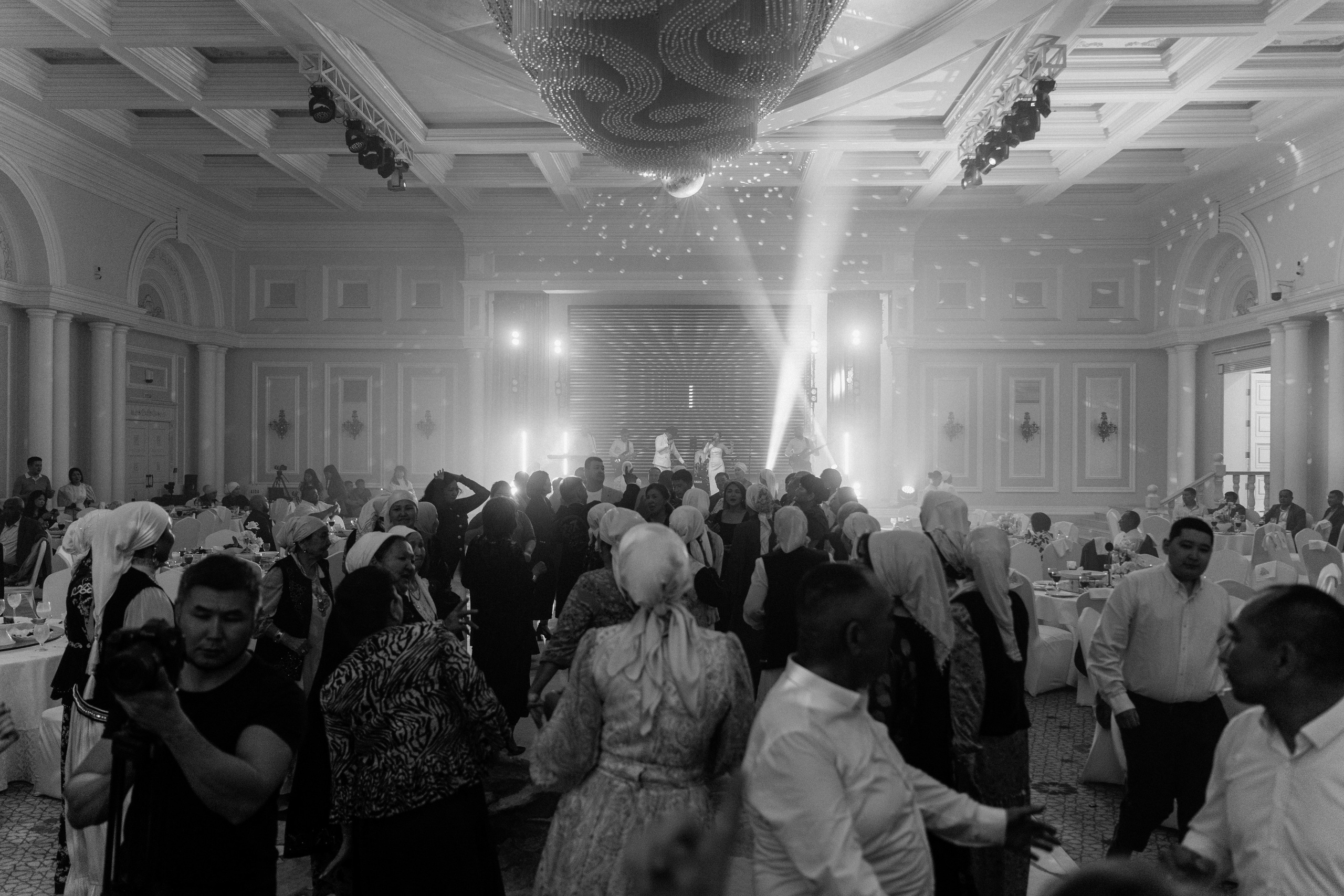 Madina — Qyz uzatu. Wedding and Love story Photographer