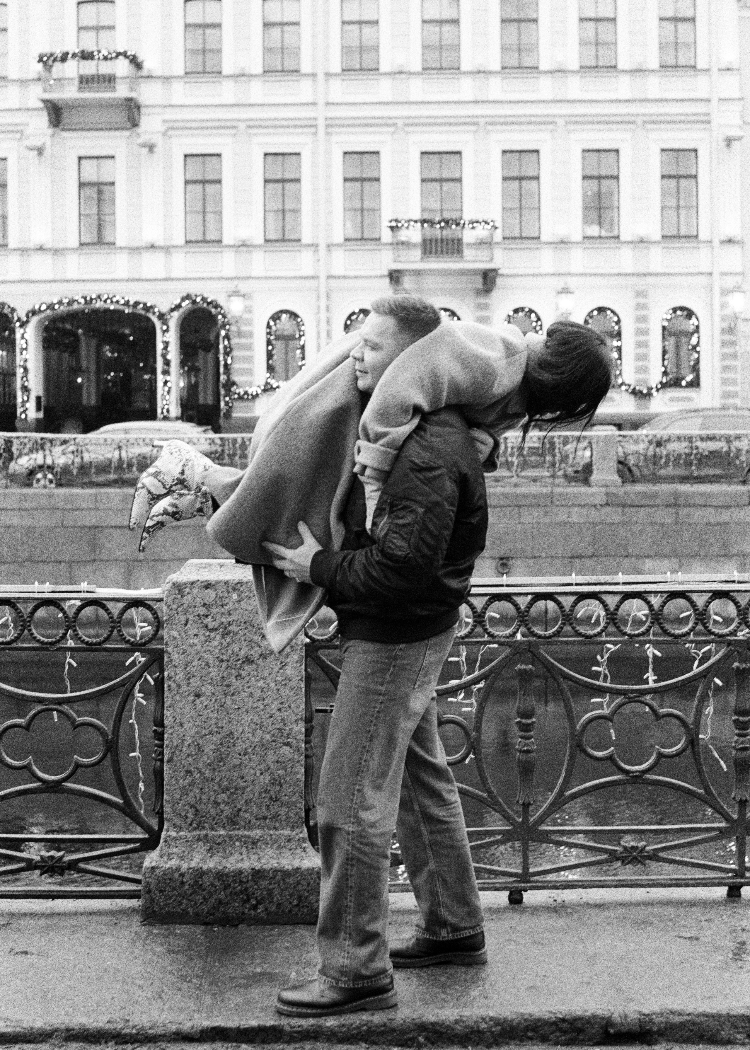 Виталий и Натали | Love Story | Санкт-Петербург. Пленочный фотограф в СПб | Портреты на пленку | Ксения Давыдова