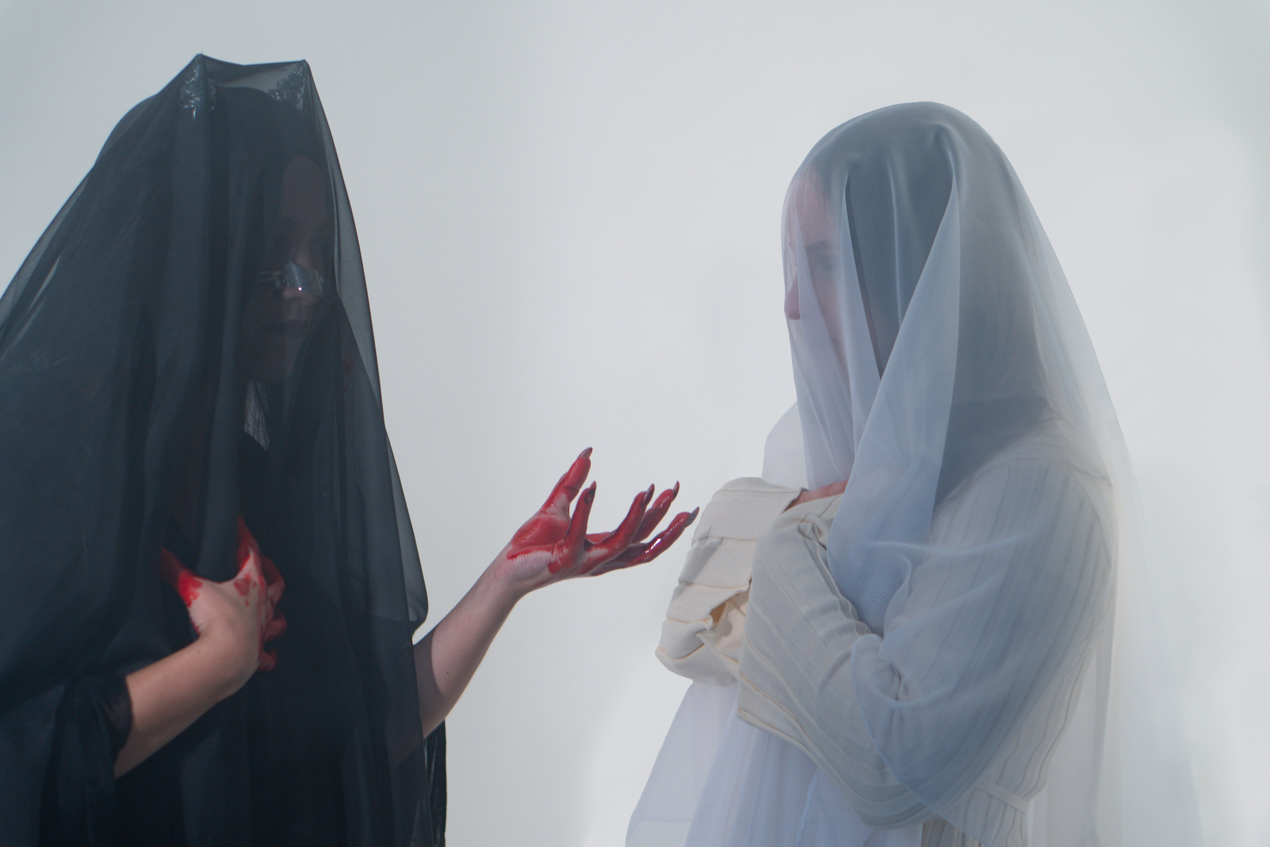 Ира и Кристина. Хэллоуин. Главная