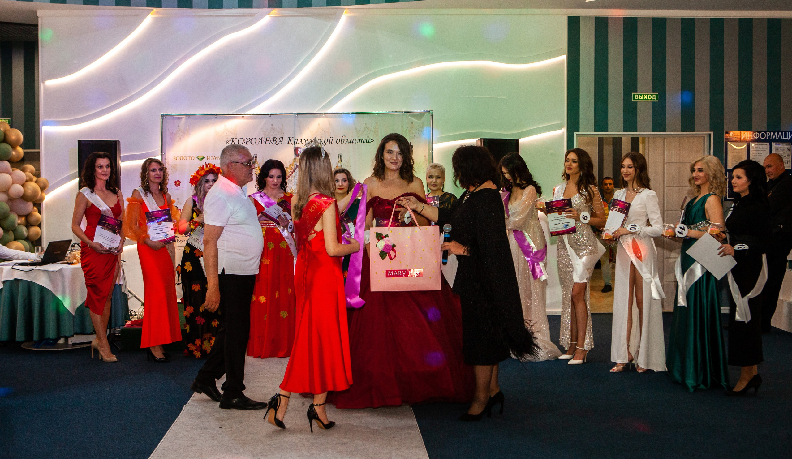 Королева Калужской области. Репортажный, семейный, свадебный, портретный фотограф