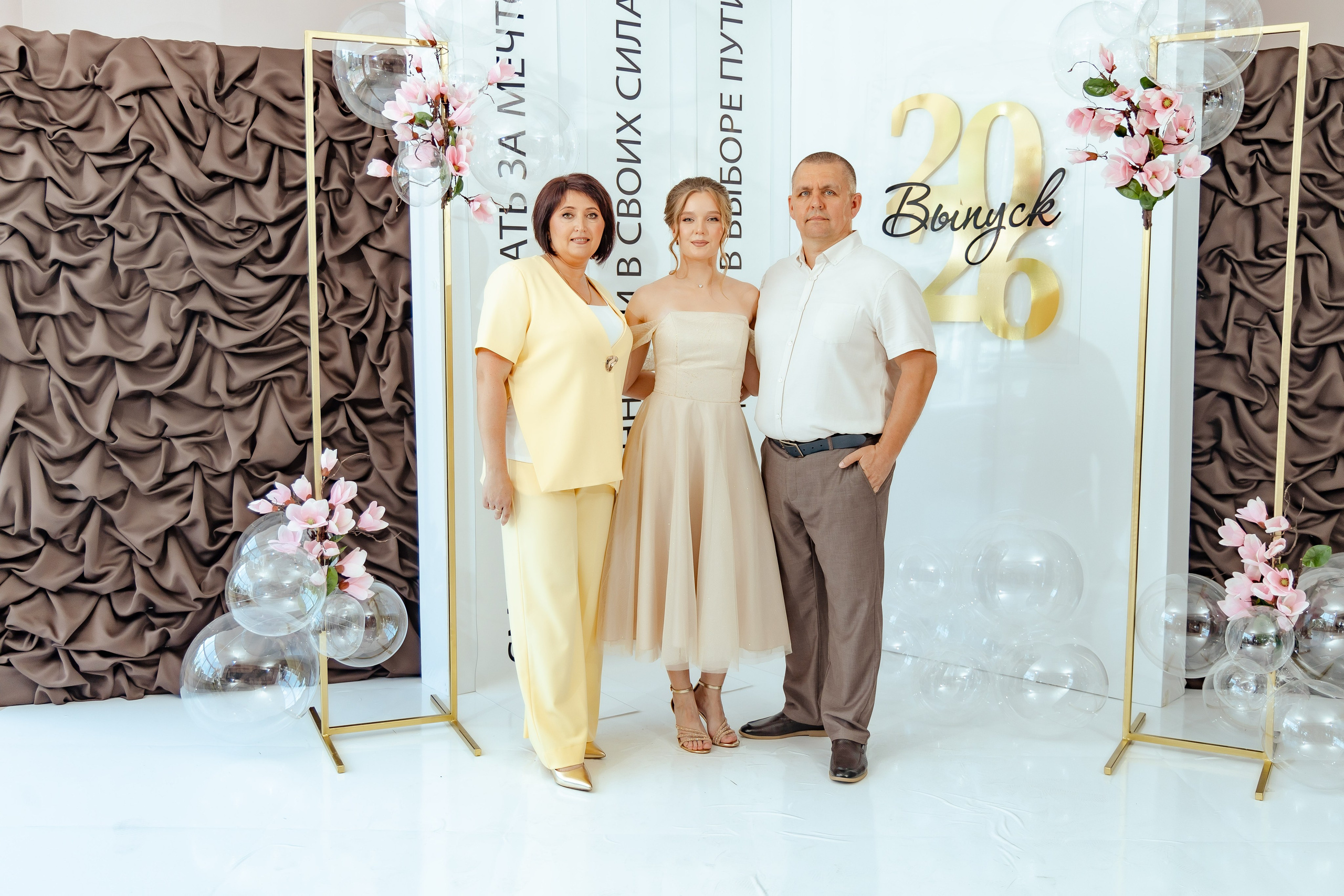 Выпускной Школа 72. Фотограф в Барнауле Юлия Яковлева