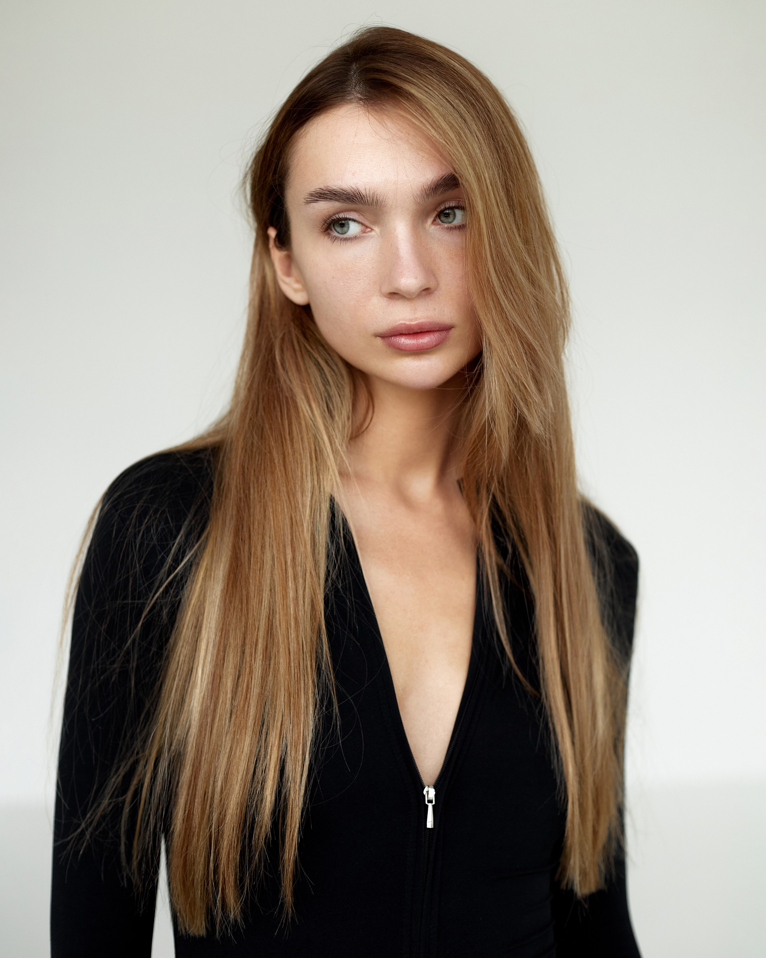 Snapshots (polaroids) — pret-a-porter Model Agency. Юрина Полина, фотограф из Екатеринбурга