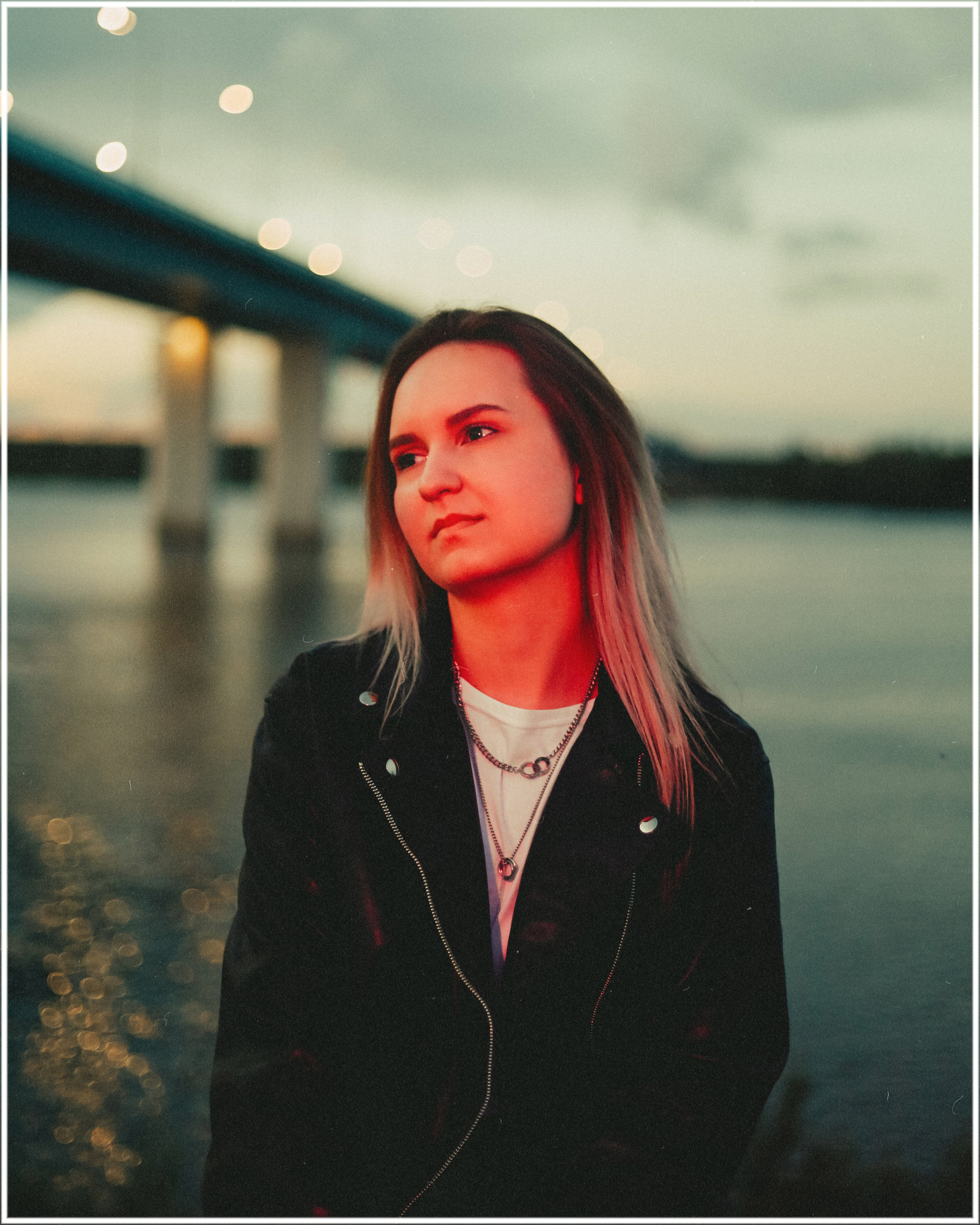 Red Evening. Sun Betty — кинофотограф Элизабет