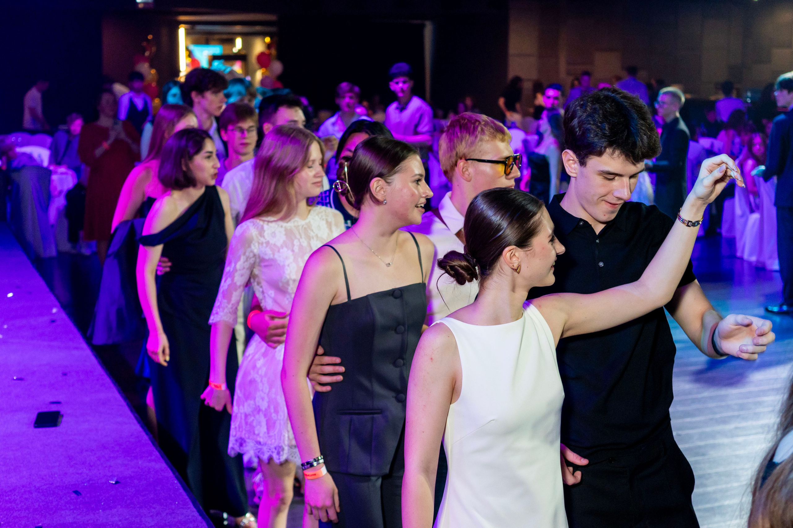 Выпускные 11 кл. Фотограф Юлия Попова