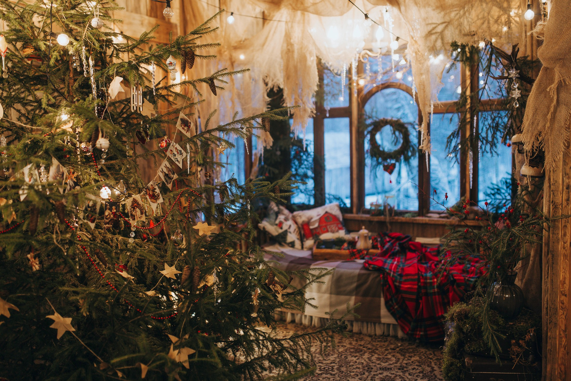 Домик на Дереве с Сеновалом — Локация в стиле Бохо/Прованс для волшебных фотосессий в Екатеринбурге. Фотостудия «Зачарованный Сад» в 20 минутах от центра Екатеринбурга