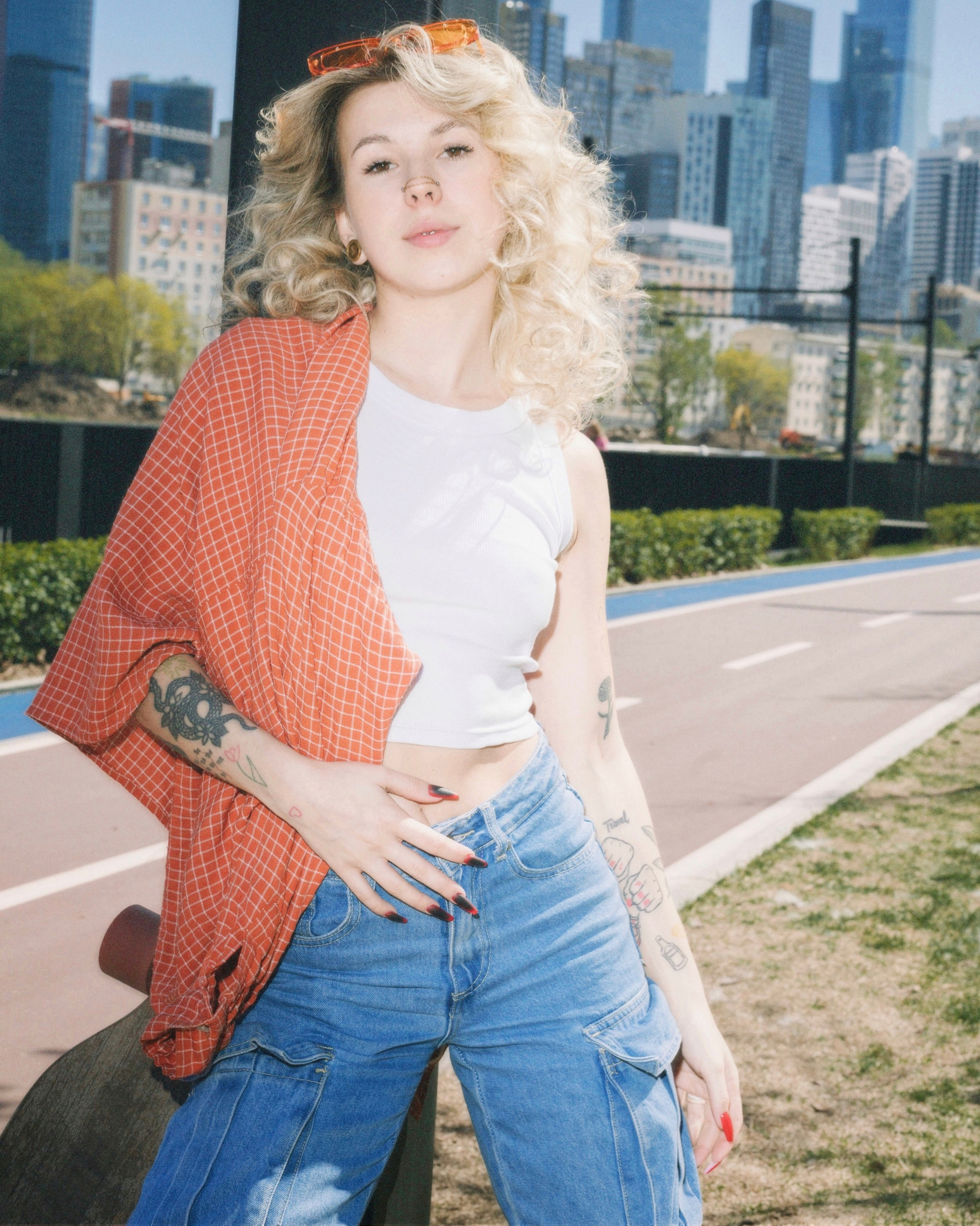 Maybee на лонгборде. Главная