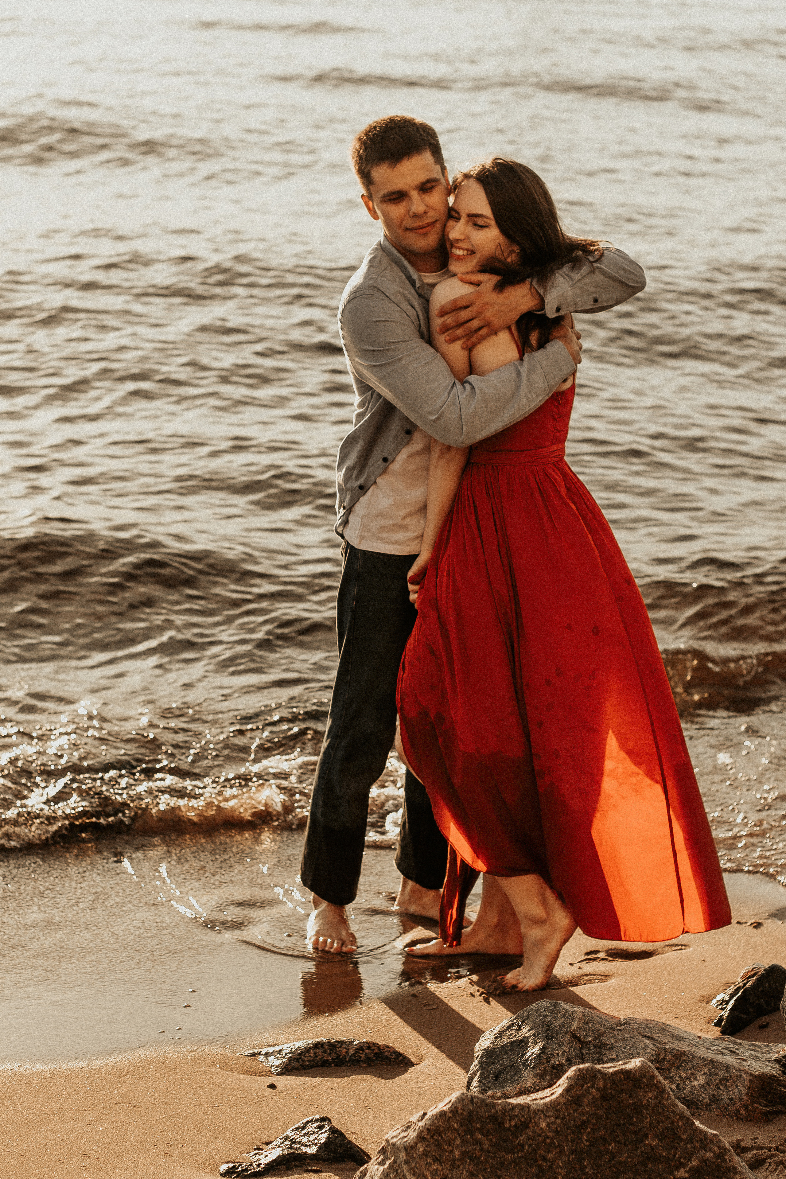 Лавстори на заливе в Петербурге. Фотограф в Санкт-Петербурге Лиза Семченкова