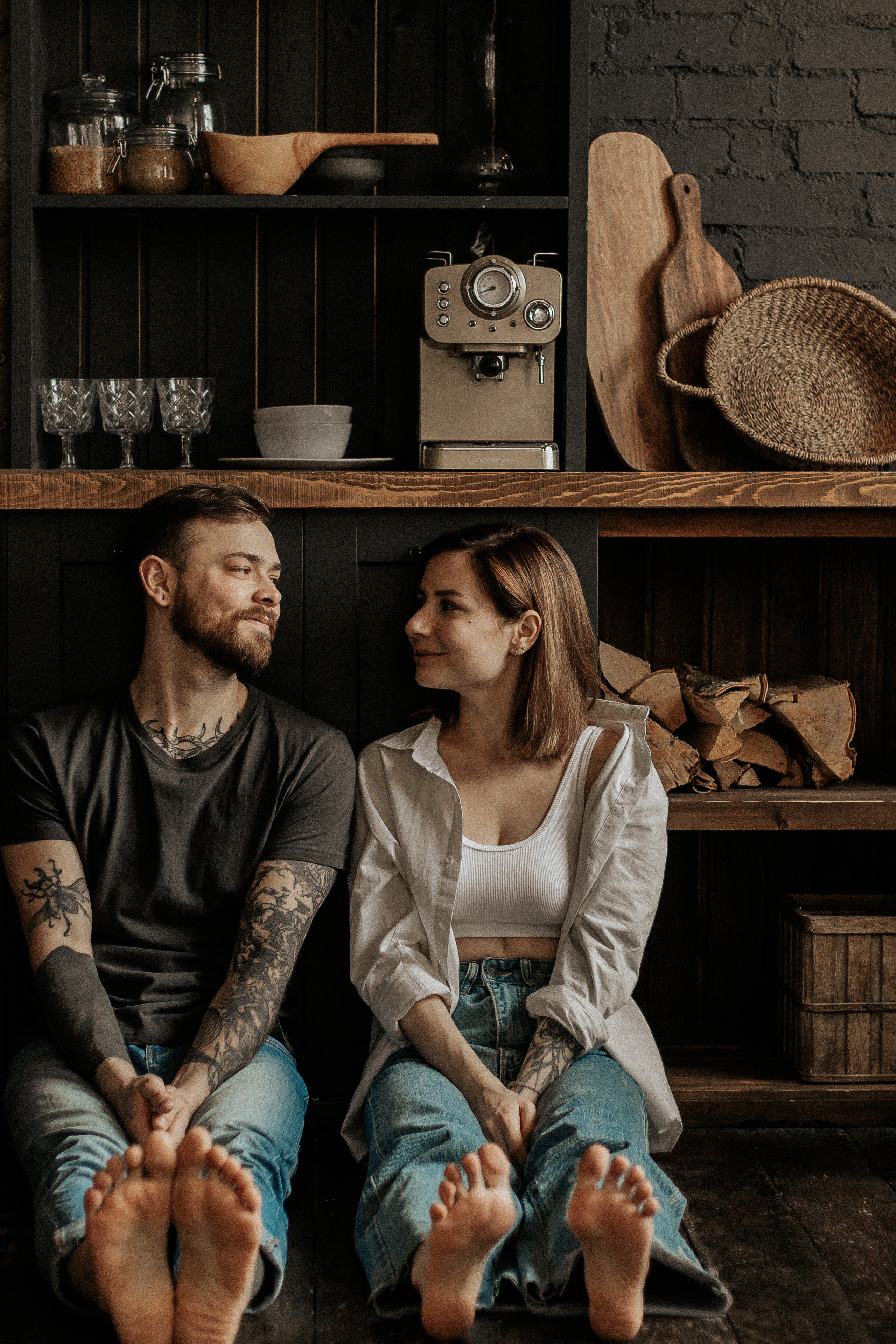 Лайфстайл фотосессия для двоих на кухне. Фотограф в Санкт-Петербурге Лиза Семченкова