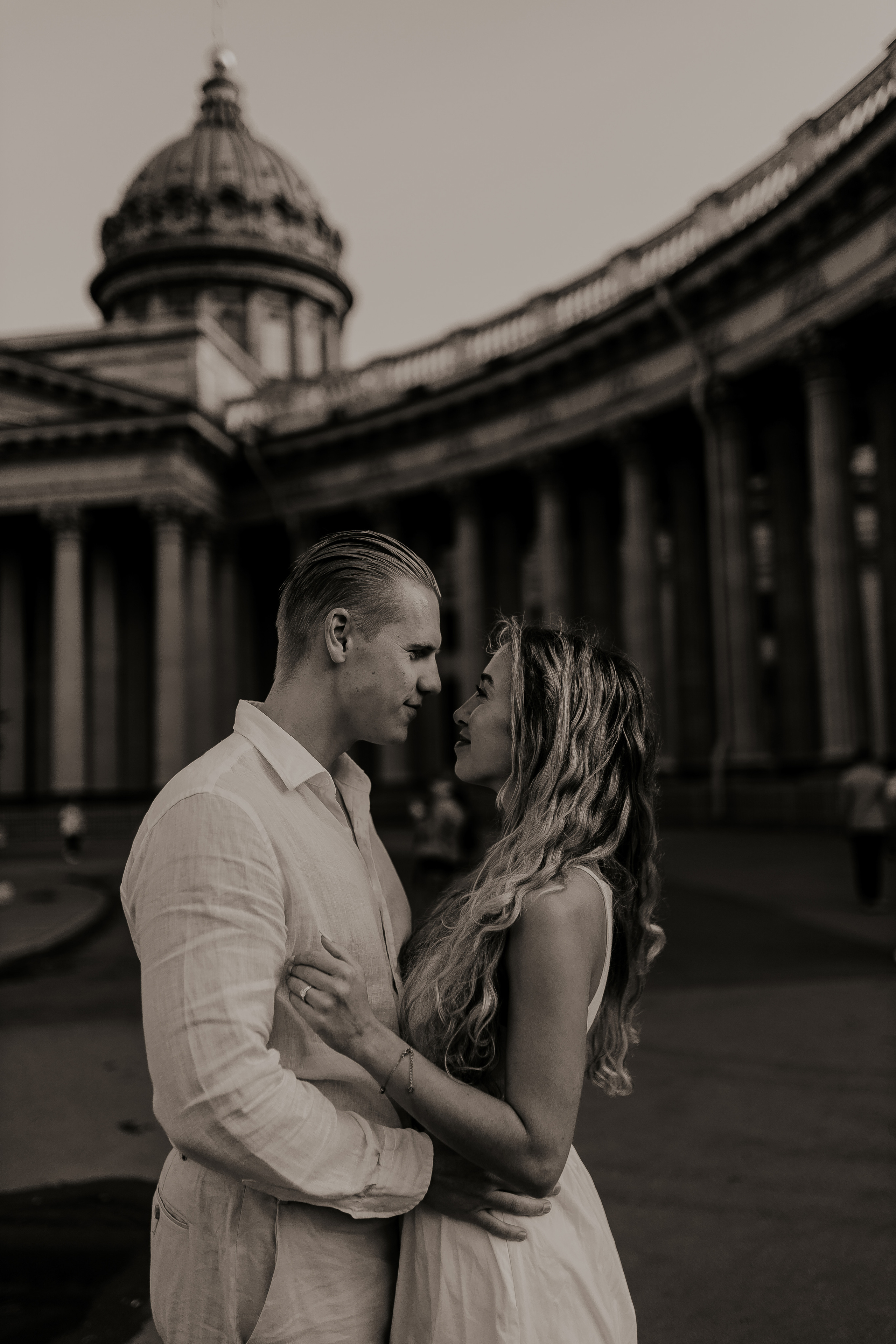 Любовь на улицах Петербурга. Фотограф в Санкт-Петербурге Лиза Семченкова