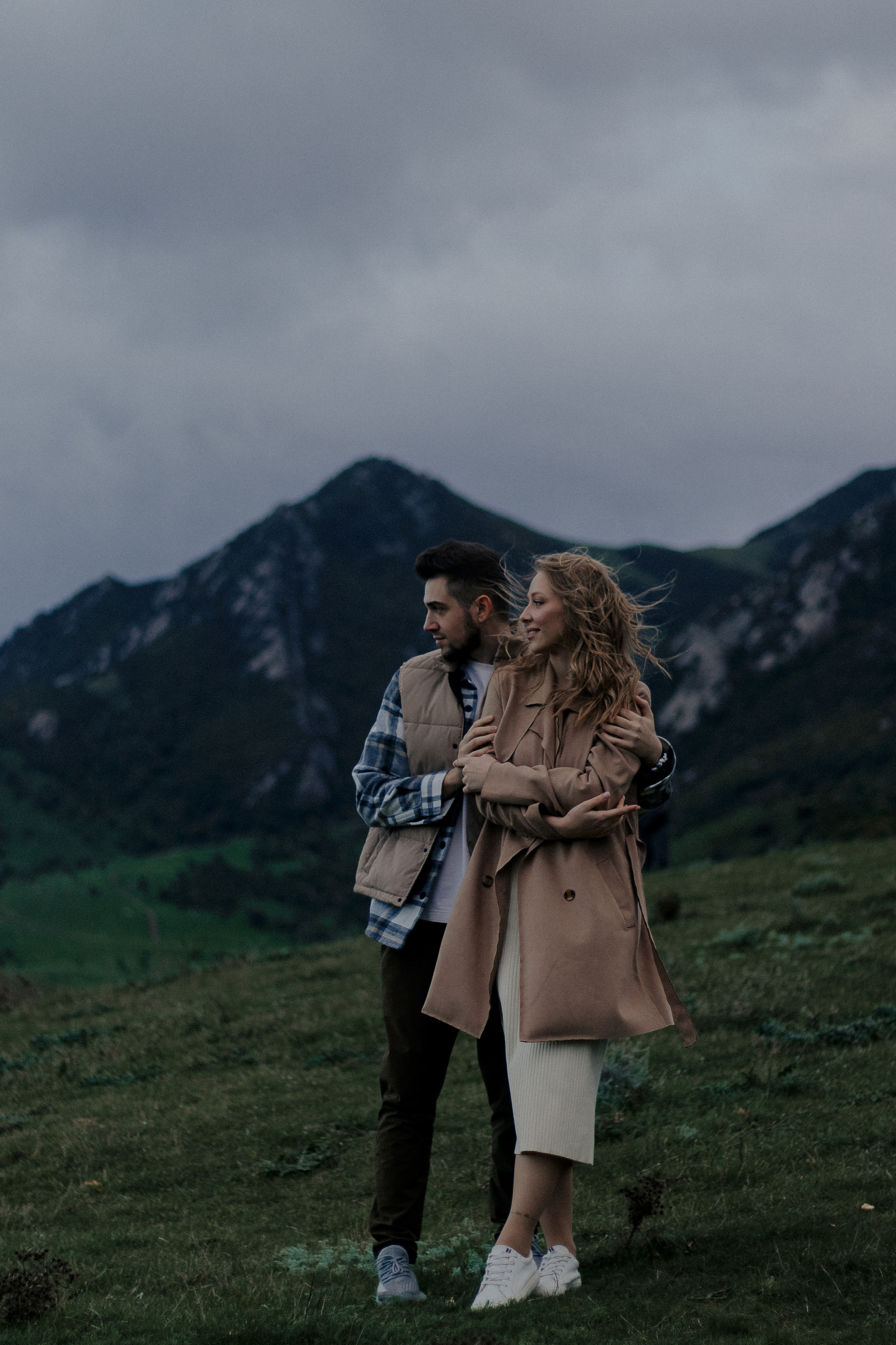 Влюбленные в горах. Фотограф в Санкт-Петербурге Лиза Семченкова