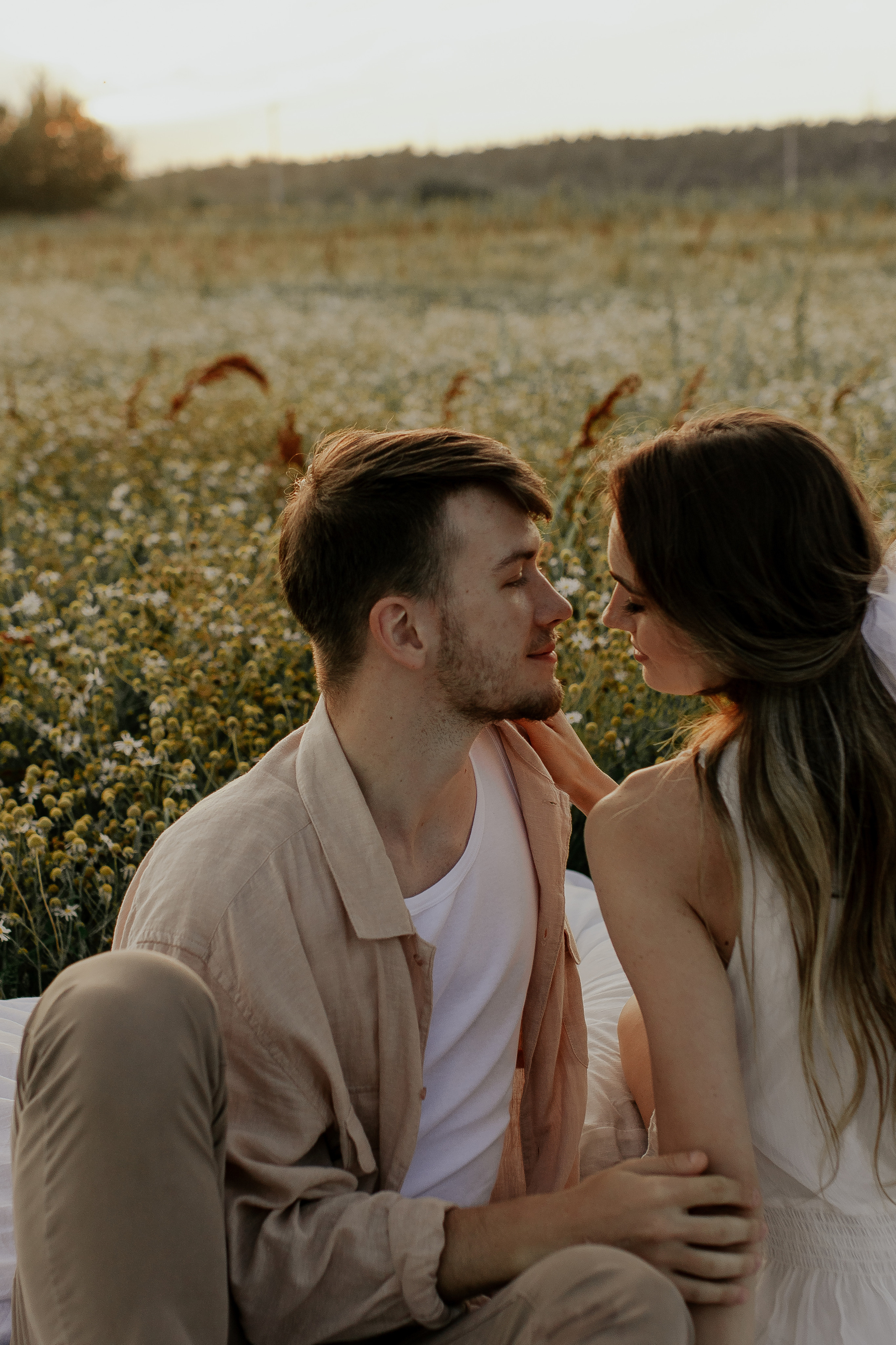 Нежная история любви в поле. Фотограф в Санкт-Петербурге Лиза Семченкова