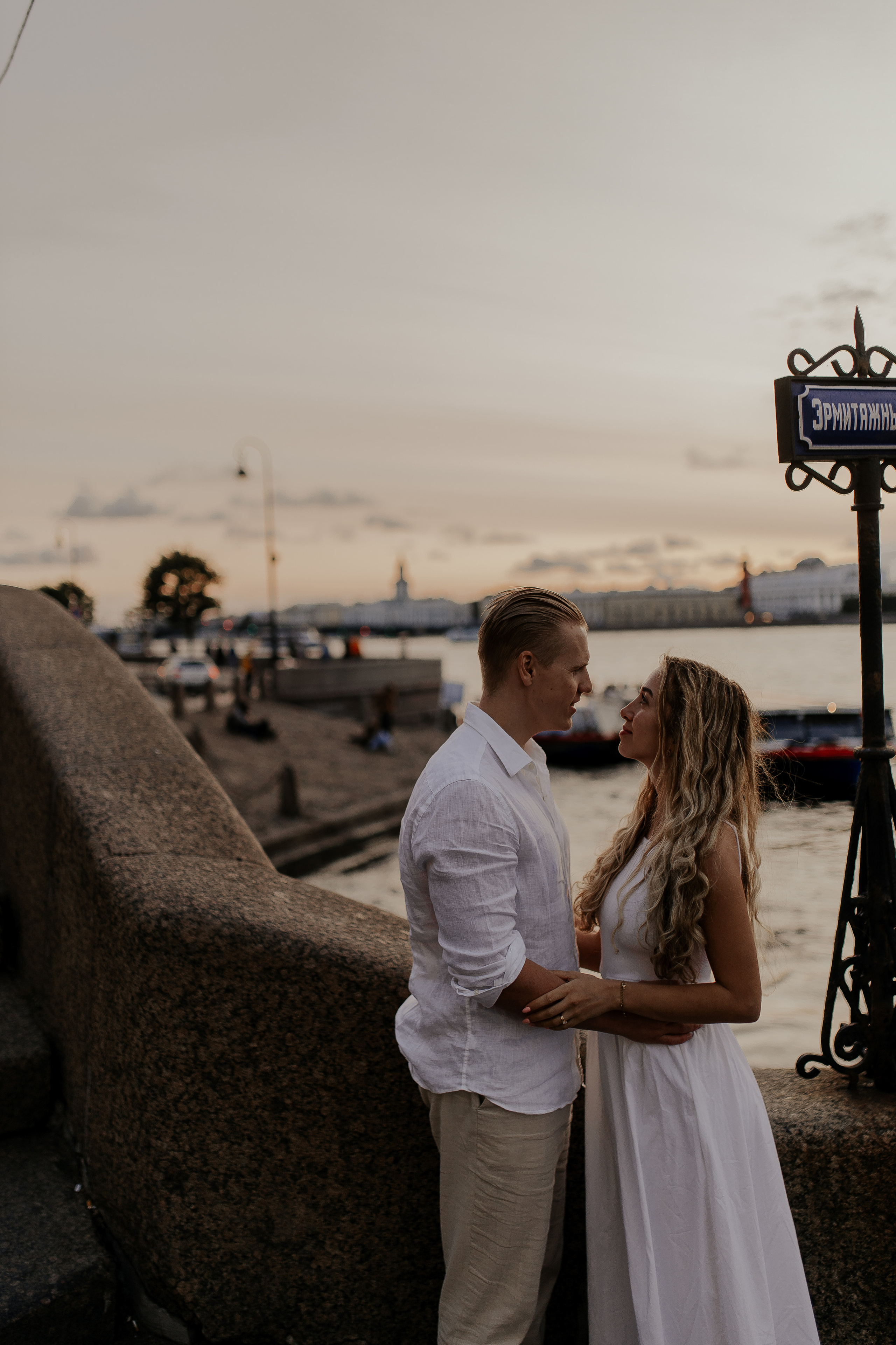 Любовь на улицах Петербурга. Фотограф в Санкт-Петербурге Лиза Семченкова