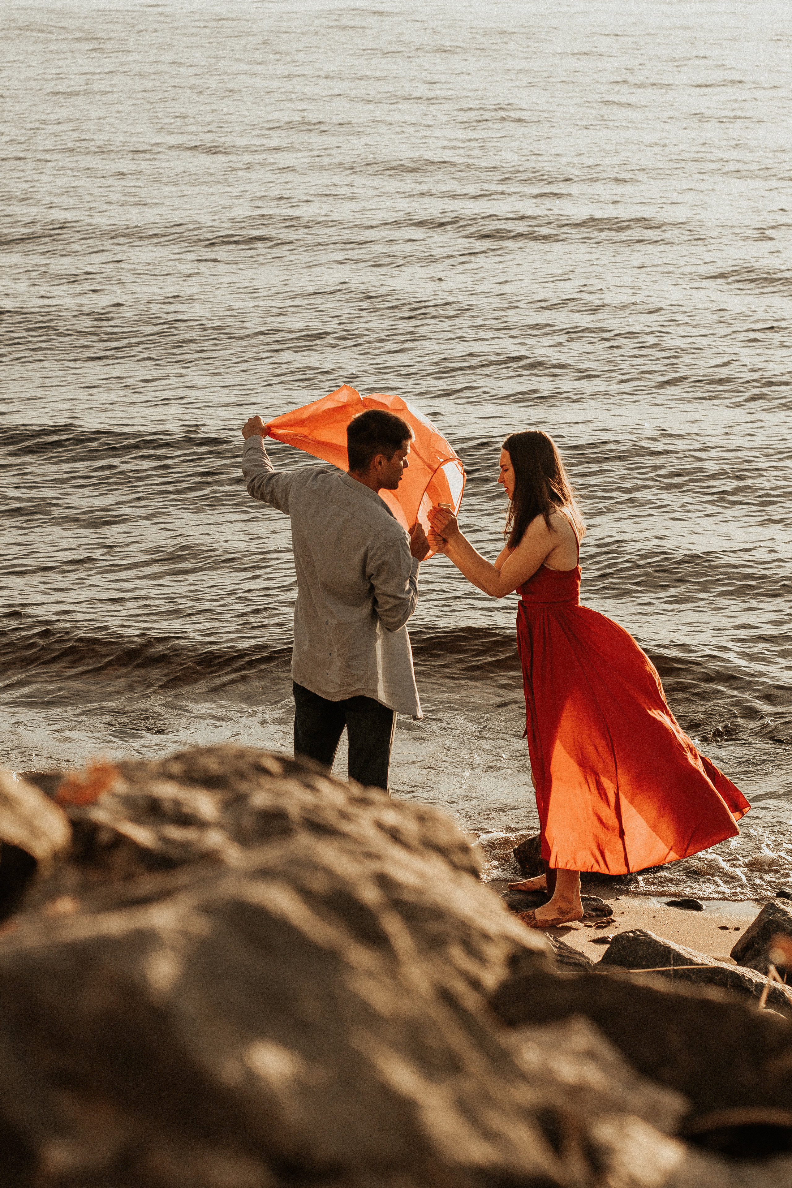 Лавстори на заливе в Петербурге. Фотограф в Санкт-Петербурге Лиза Семченкова