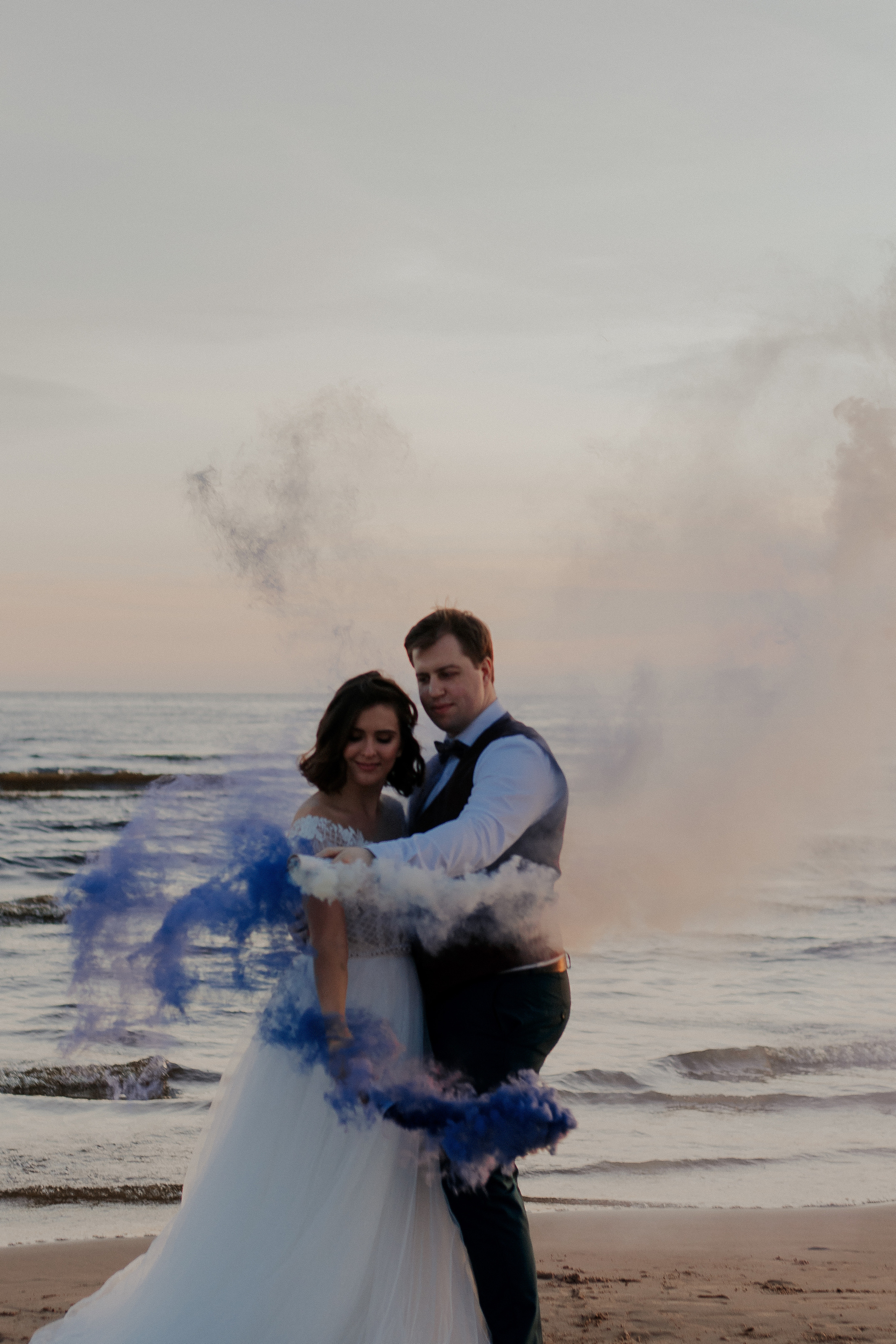 Свадебная фотосессия только для двоих на заливе. Фотограф в Санкт-Петербурге Лиза Семченкова