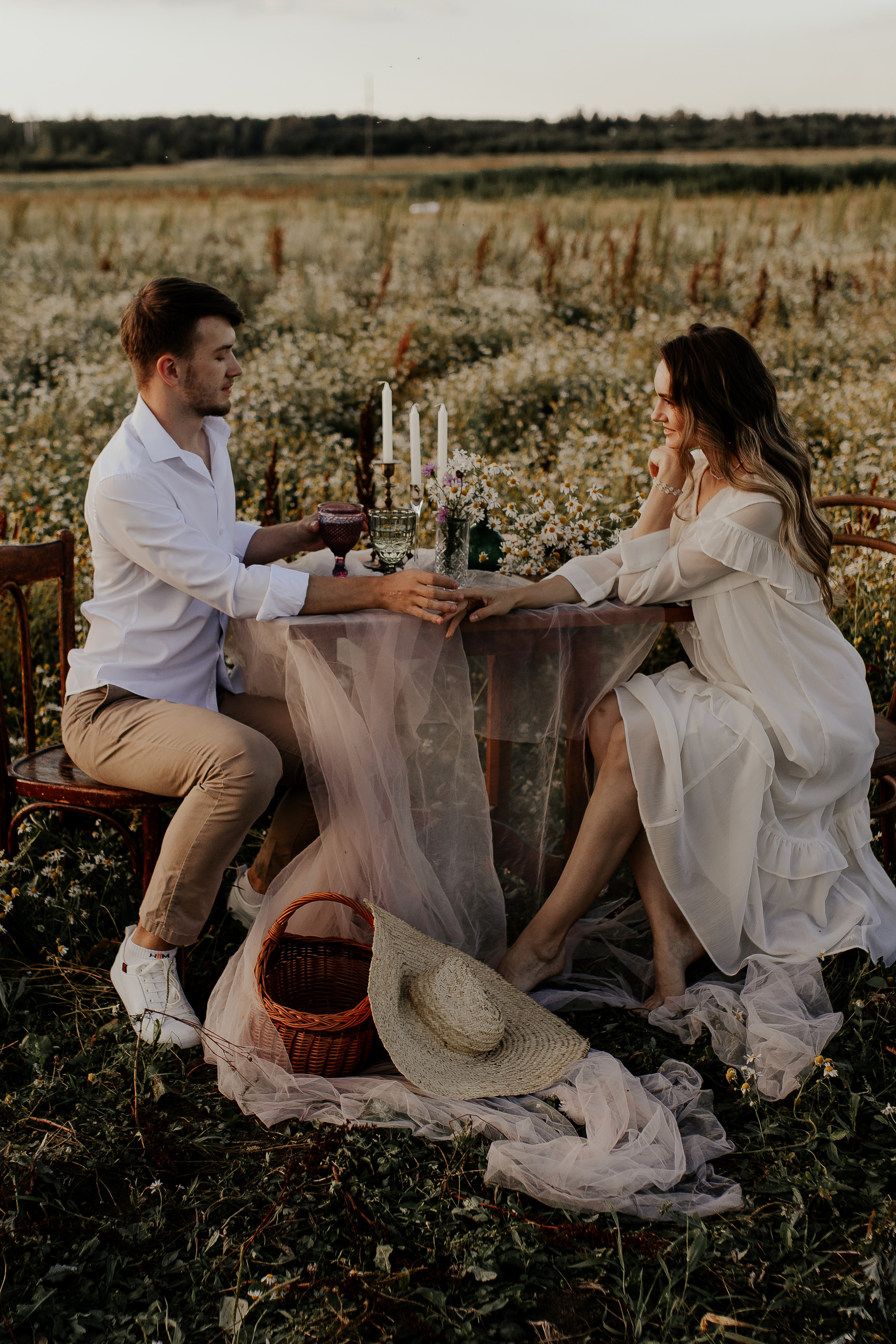 Нежная история любви в поле. Фотограф в Санкт-Петербурге Лиза Семченкова