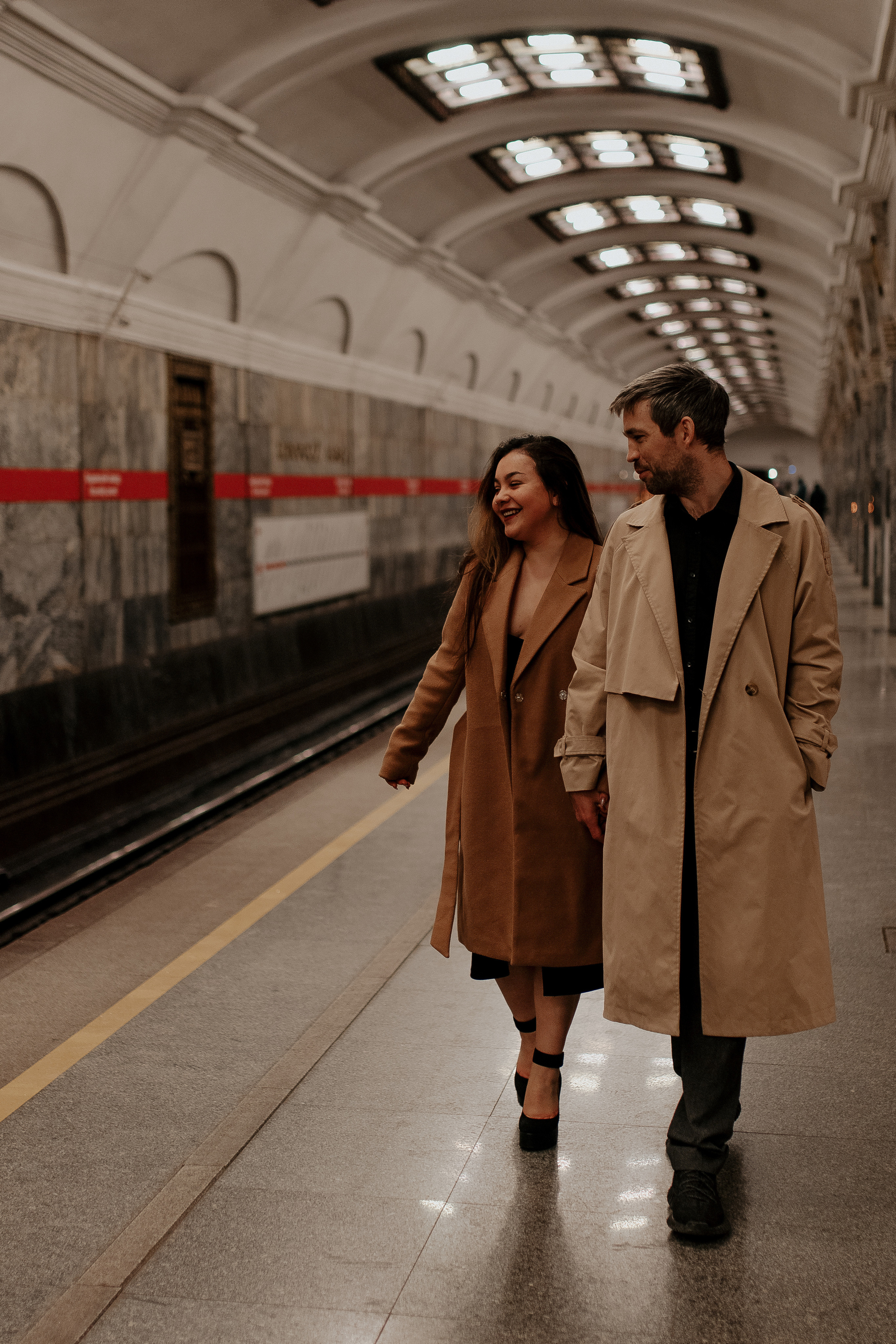 Lovestory в метро Петербурга. Фотограф в Санкт-Петербурге Лиза Семченкова