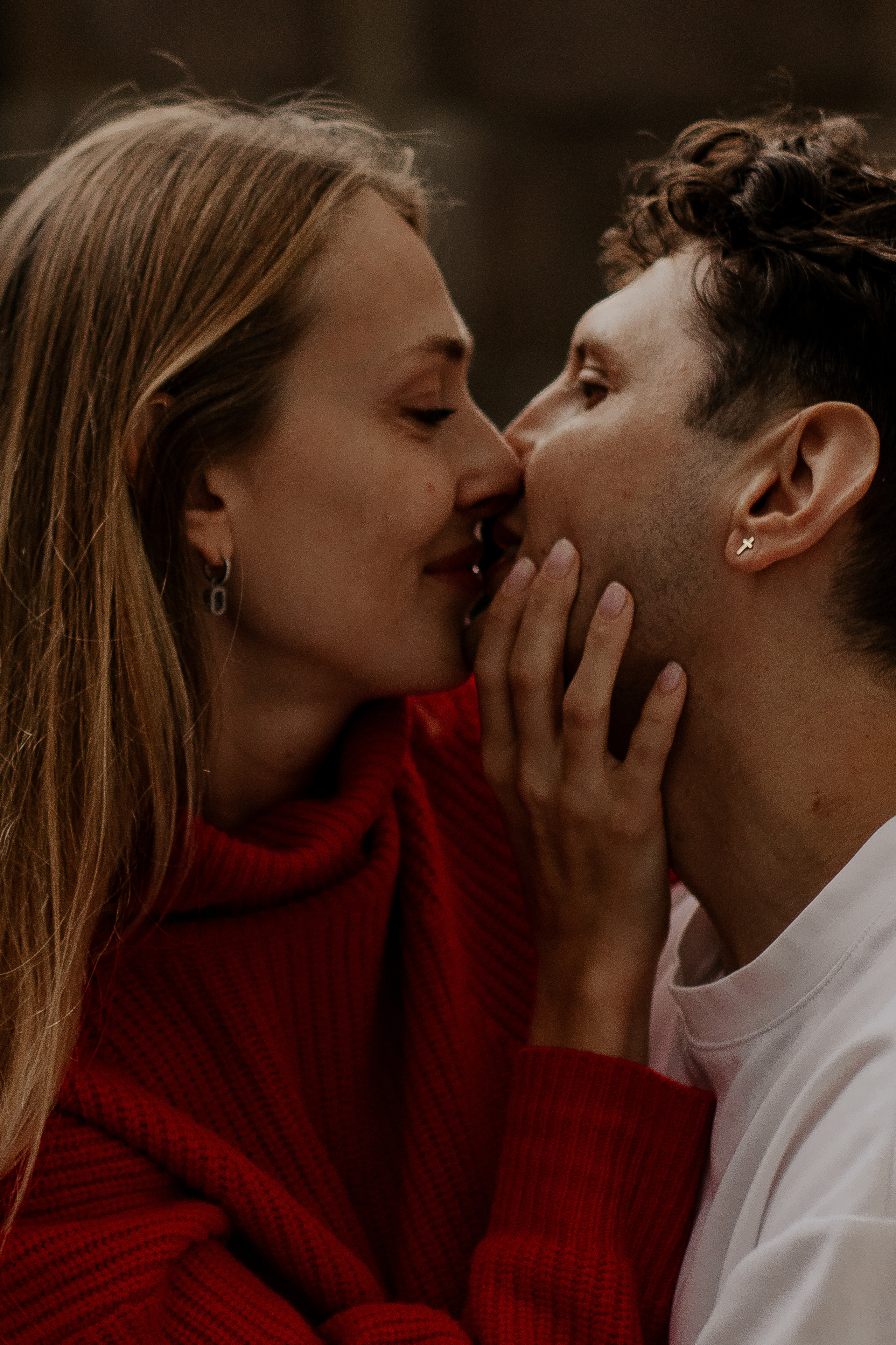 Прогулка влюбленных на кораблике по рекам и каналам. Фотограф в Санкт-Петербурге Лиза Семченкова