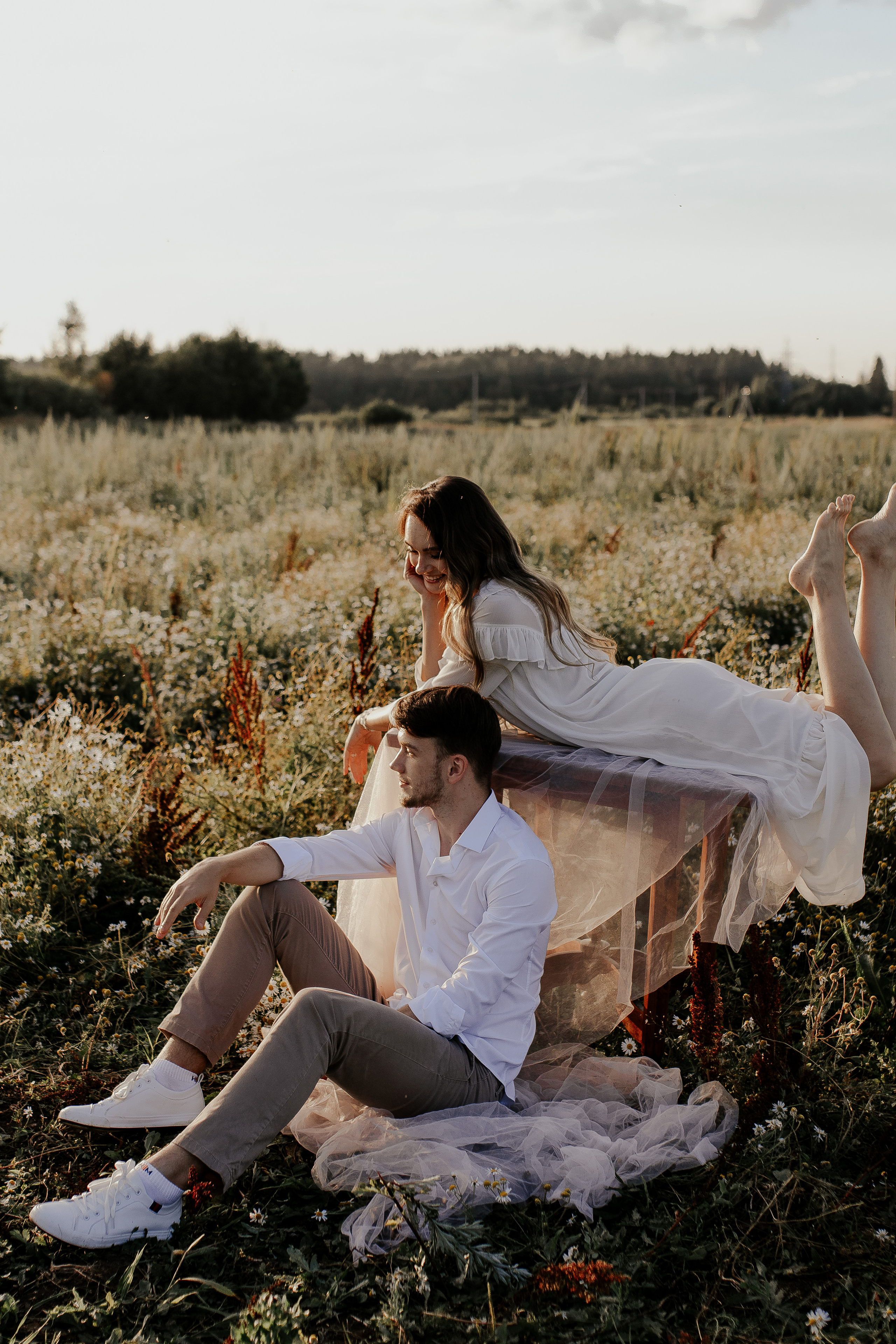 Нежная история любви в поле. Фотограф в Санкт-Петербурге Лиза Семченкова