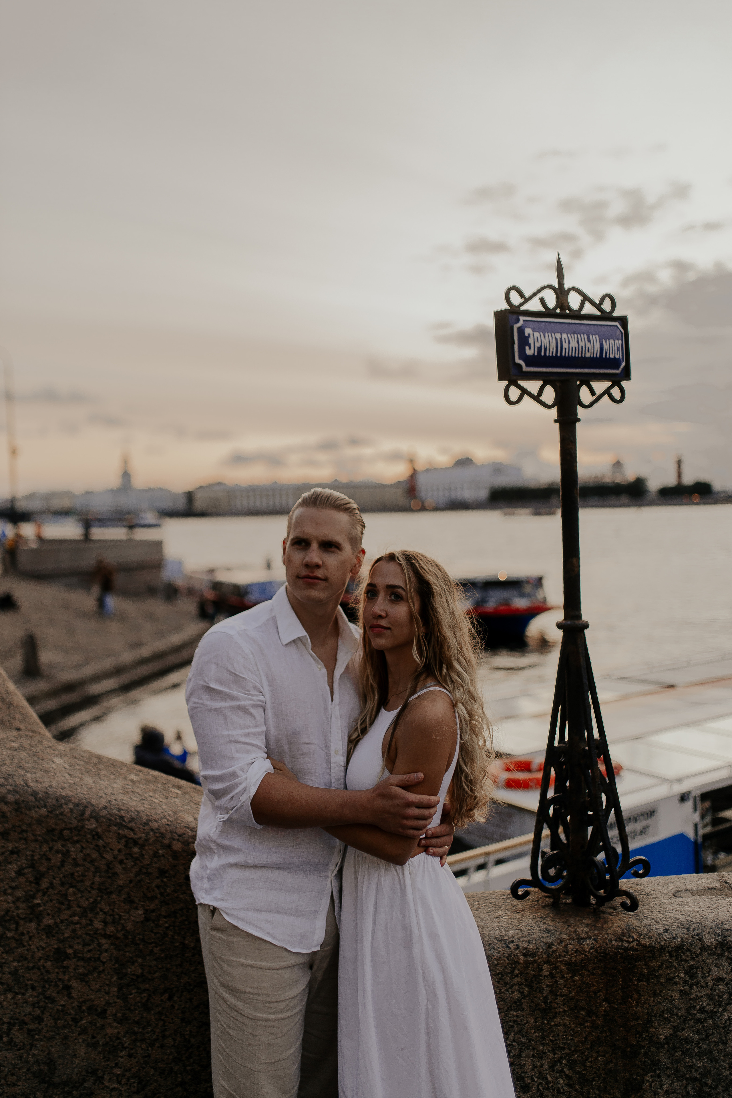 Любовь на улицах Петербурга. Фотограф в Санкт-Петербурге Лиза Семченкова