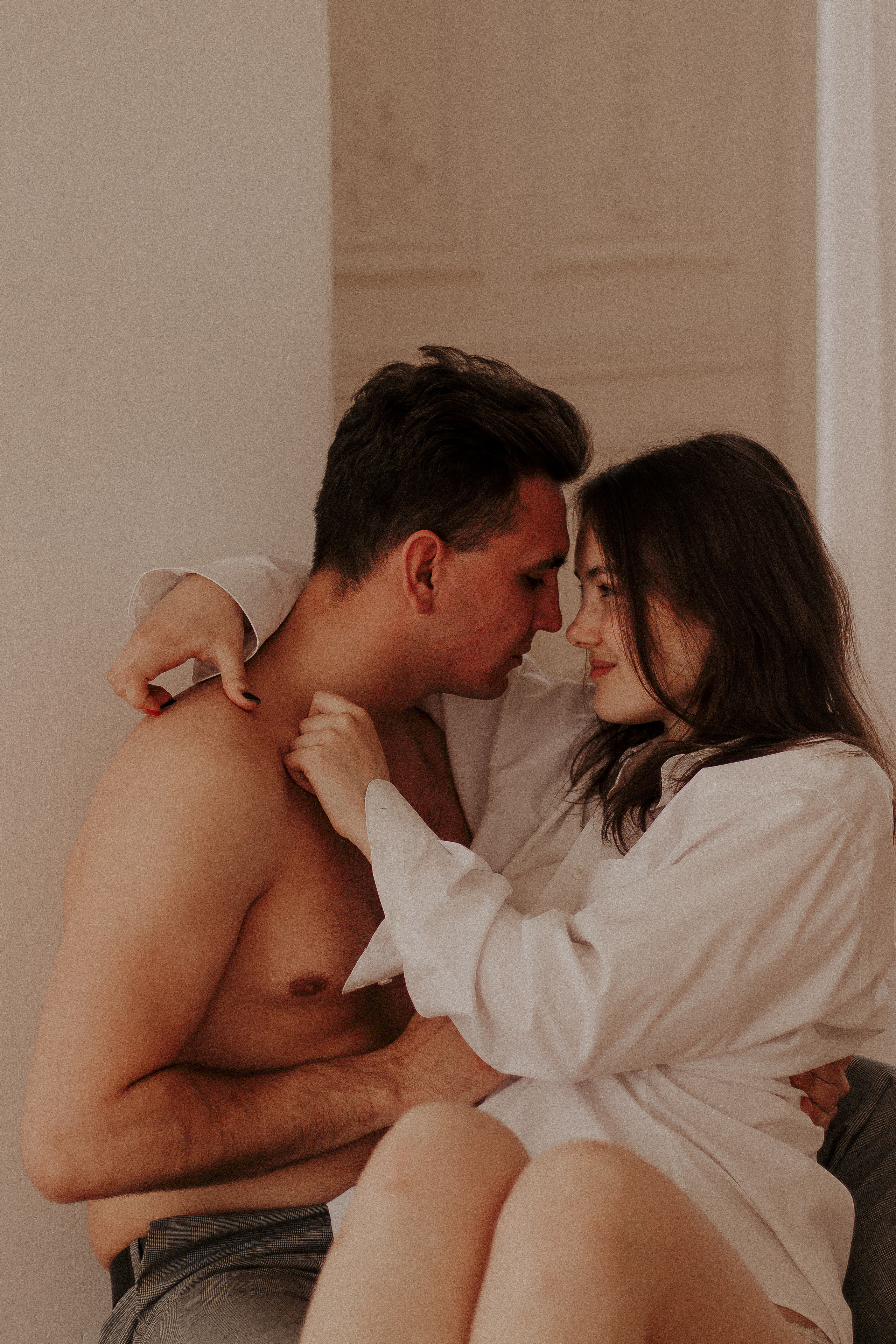 Любовная фотосессия в студии Спб. Фотограф в Санкт-Петербурге Лиза Семченкова