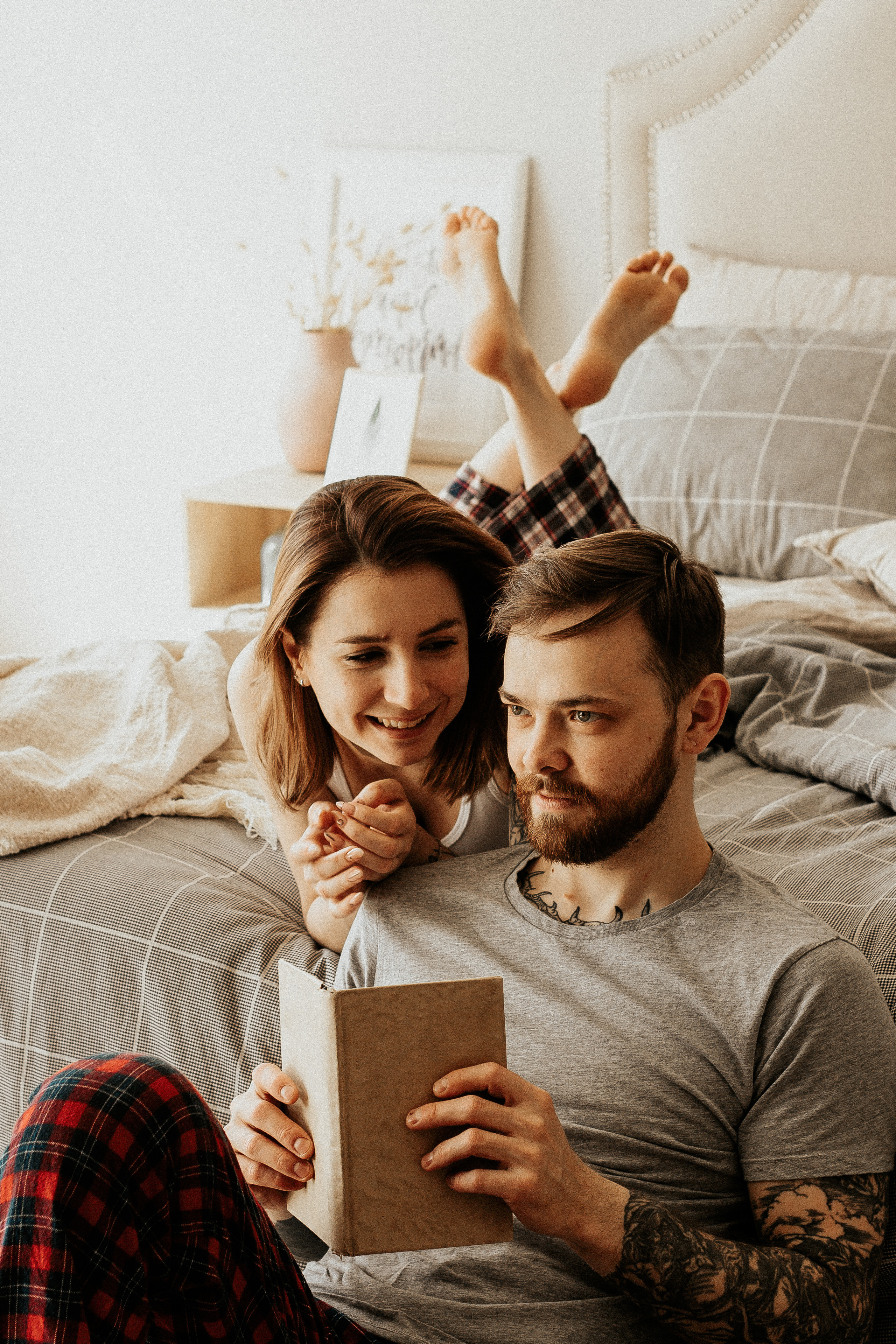 Лайфстайл фотосессия для двоих на кухне. Фотограф в Санкт-Петербурге Лиза Семченкова