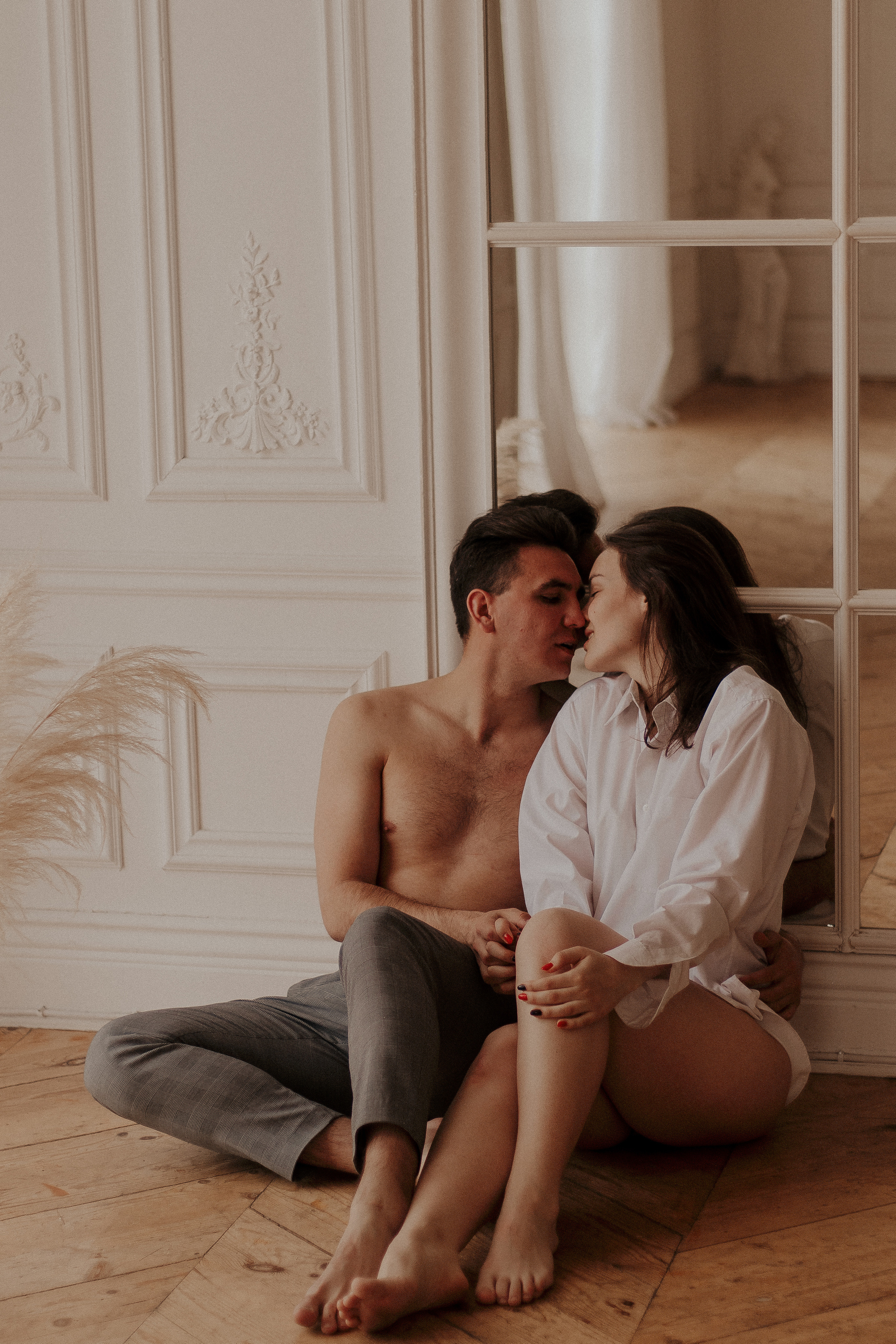 Любовная фотосессия в студии Спб. Фотограф в Санкт-Петербурге Лиза Семченкова