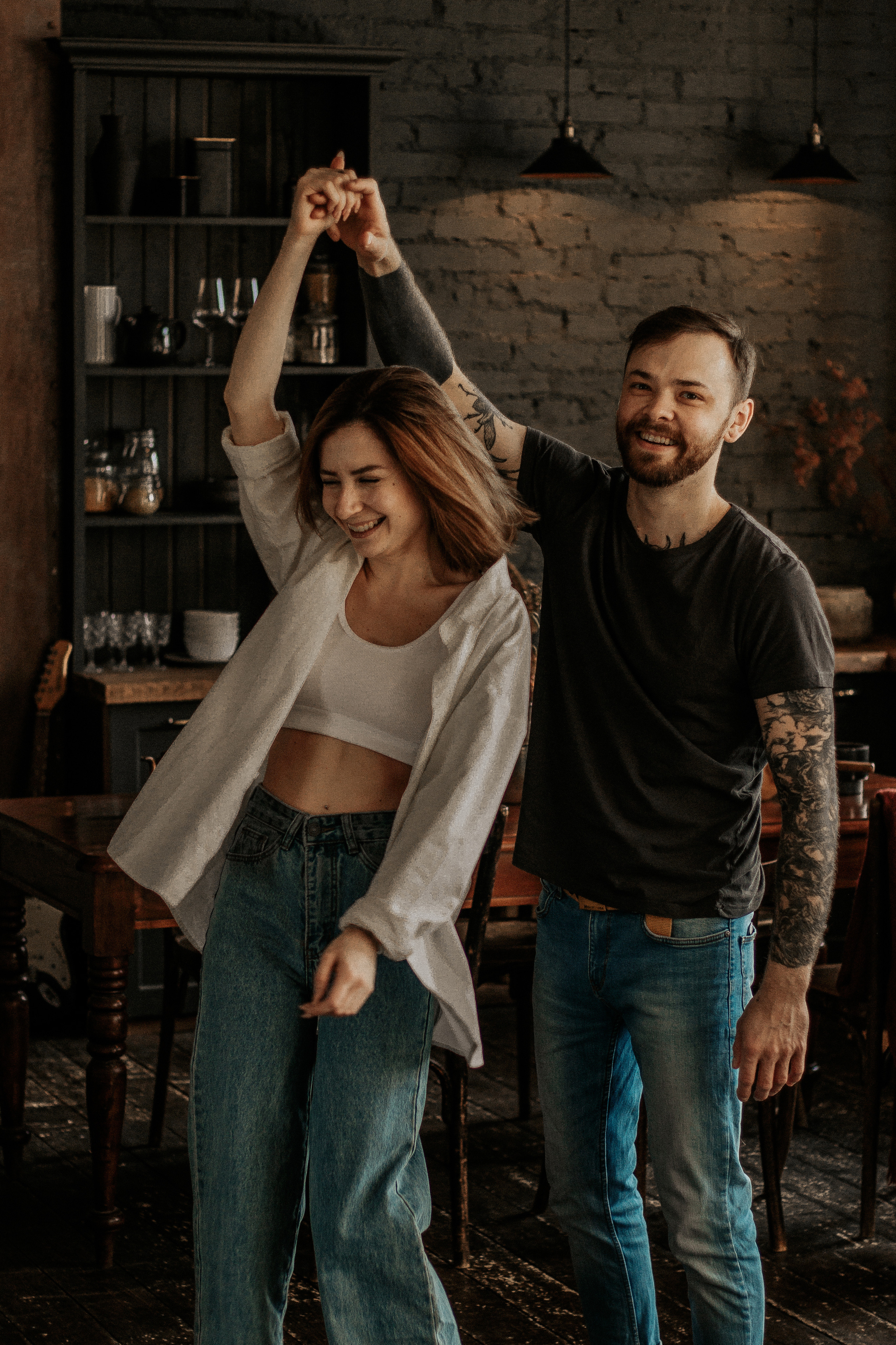 Лайфстайл фотосессия для двоих на кухне. Фотограф в Санкт-Петербурге Лиза Семченкова