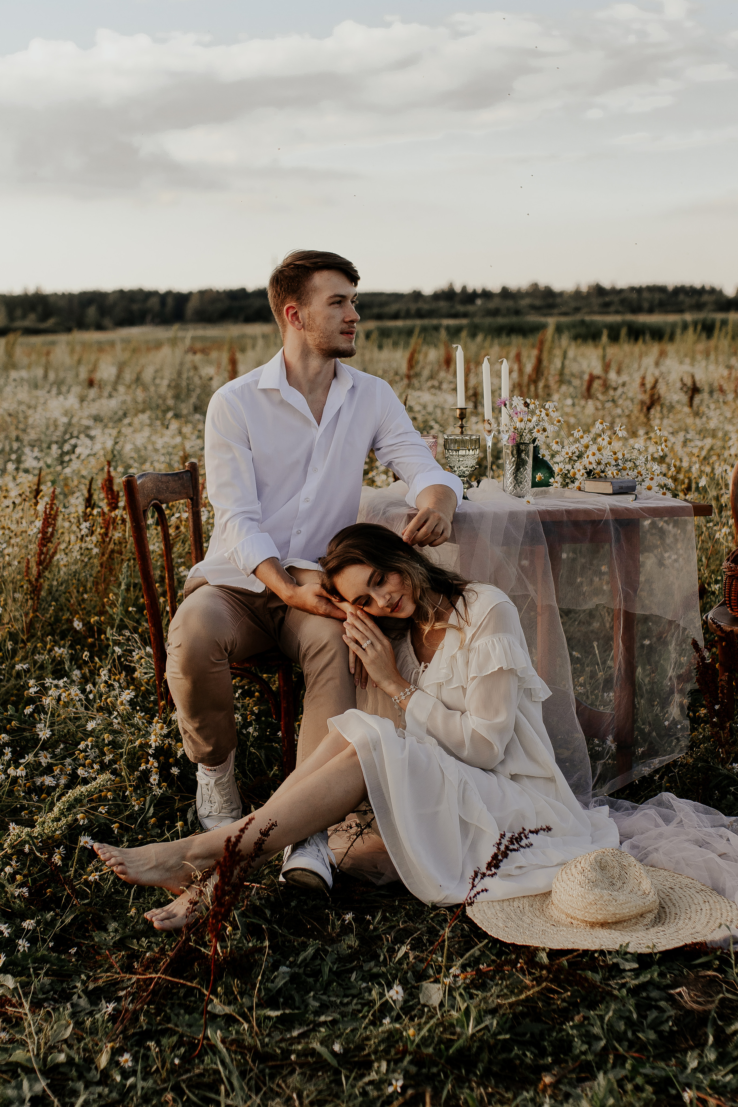 Нежная история любви в поле. Фотограф в Санкт-Петербурге Лиза Семченкова