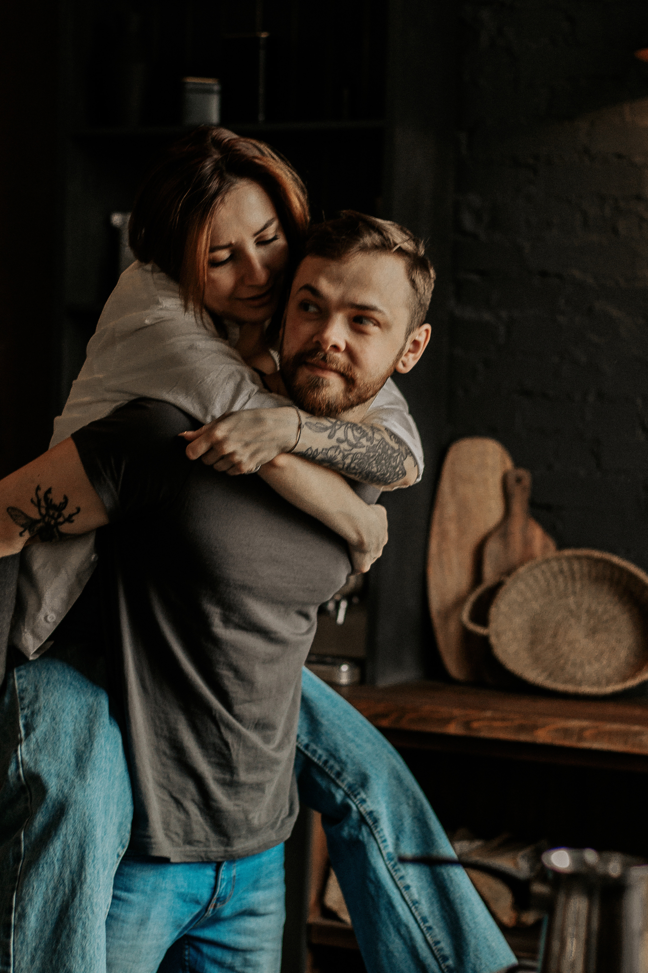 Лайфстайл фотосессия для двоих на кухне. Фотограф в Санкт-Петербурге Лиза Семченкова