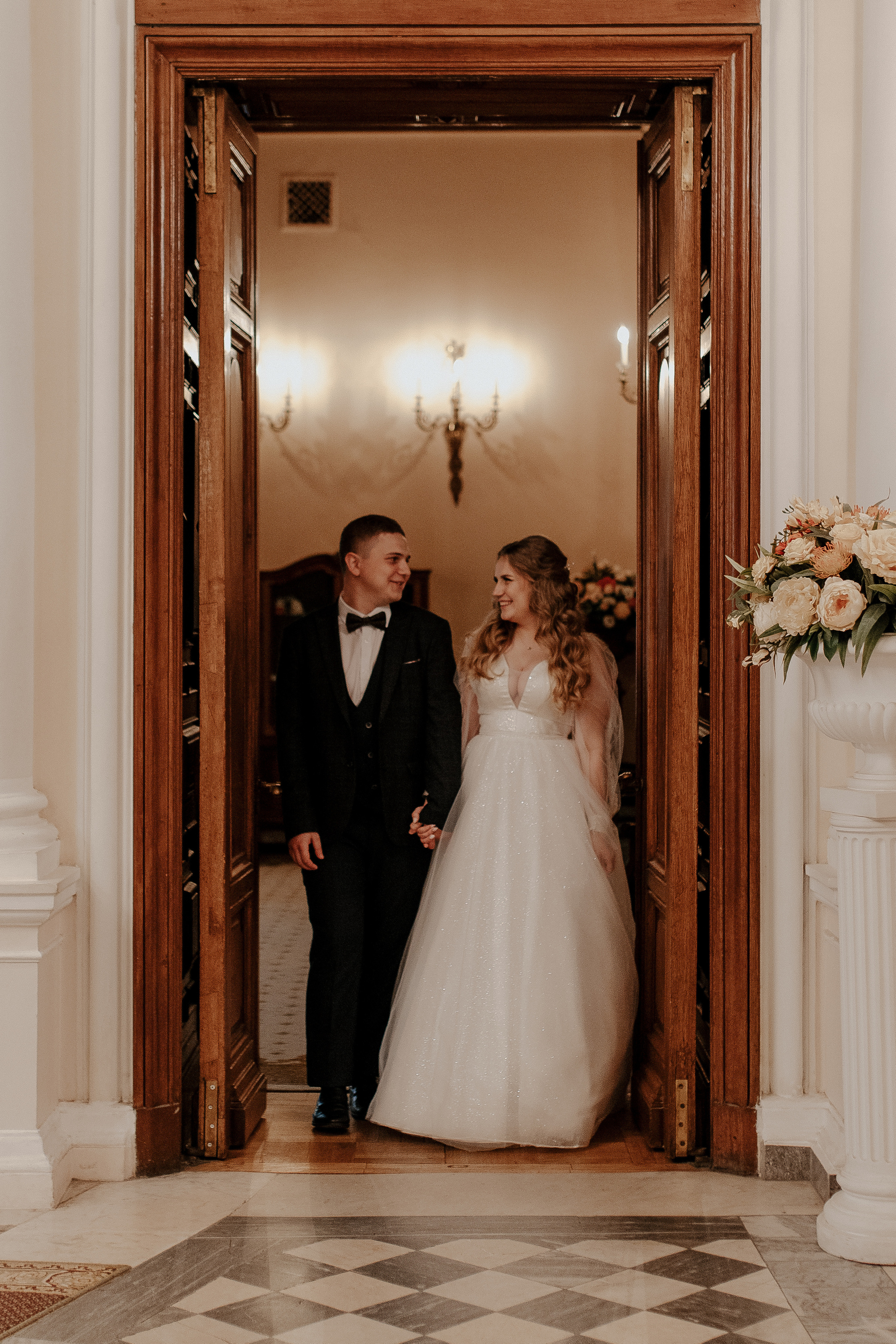 Свадебная съемка в кинотеатре Петербурга. Фотограф в Санкт-Петербурге Лиза Семченкова