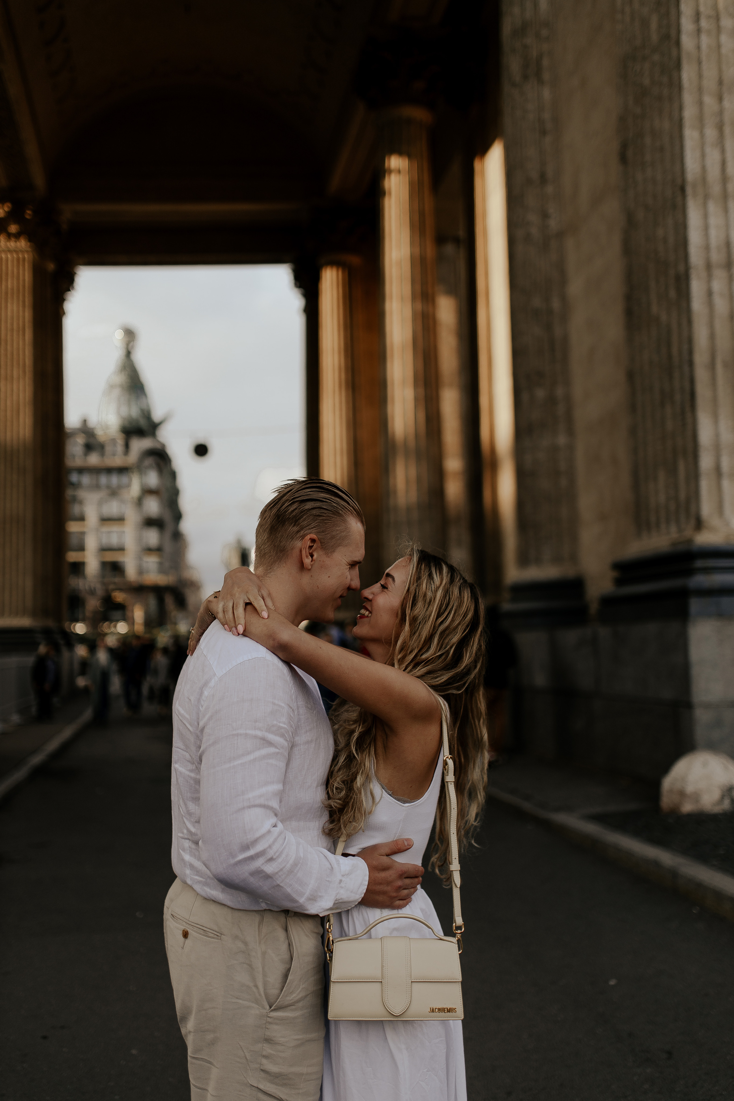 Любовь на улицах Петербурга. Фотограф в Санкт-Петербурге Лиза Семченкова