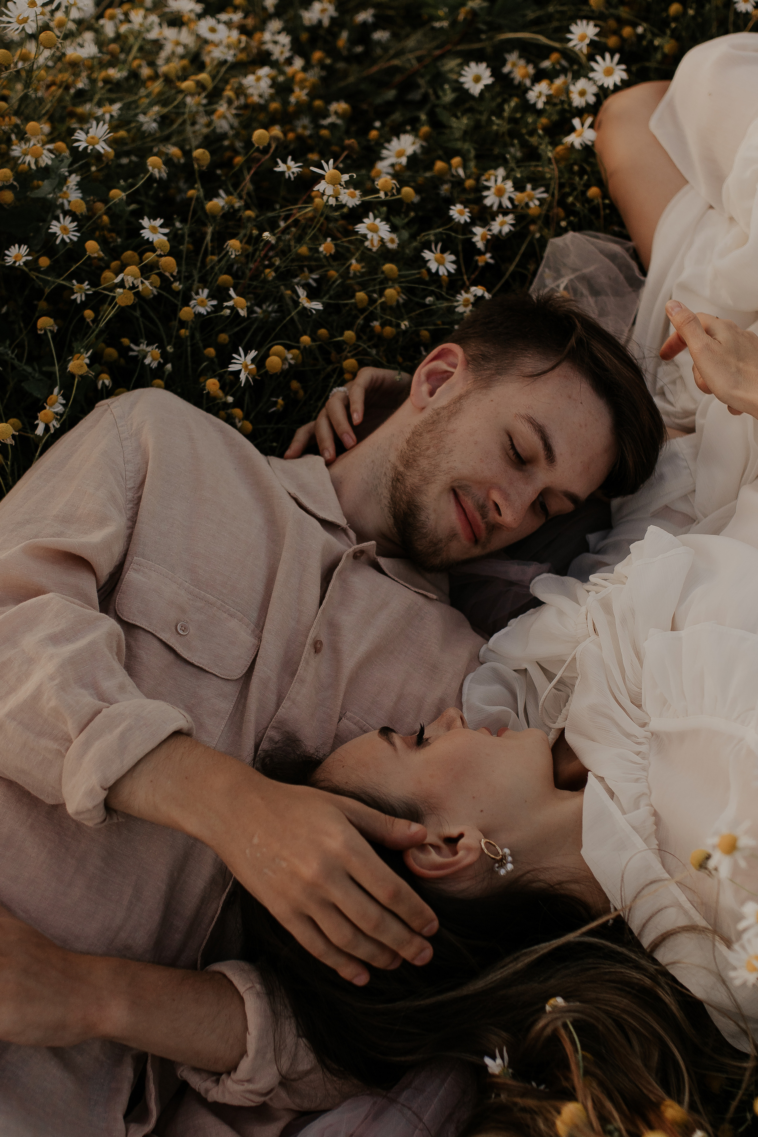 Нежная история любви в поле. Фотограф в Санкт-Петербурге Лиза Семченкова