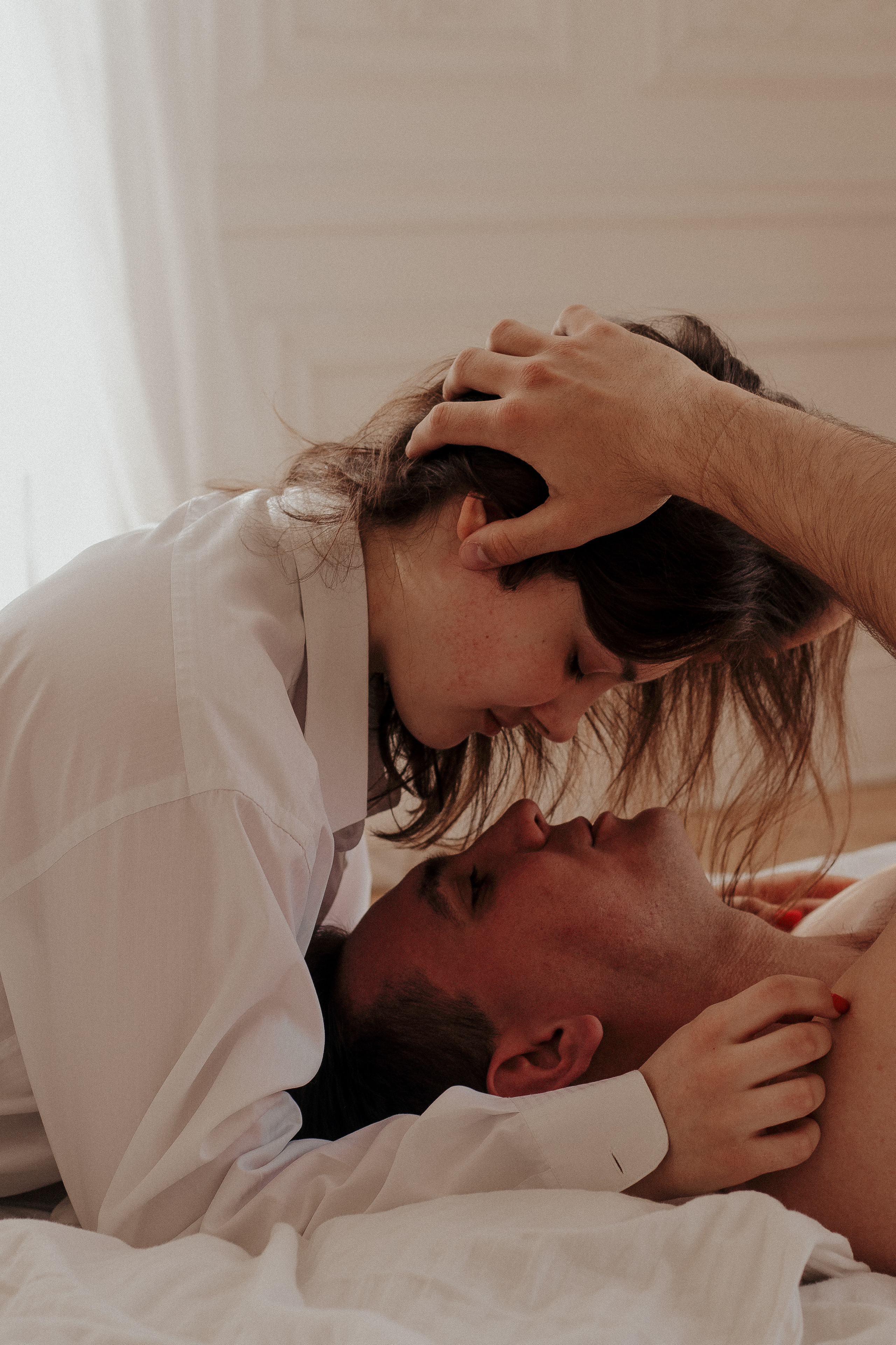 Любовная фотосессия в студии Спб. Фотограф в Санкт-Петербурге Лиза Семченкова