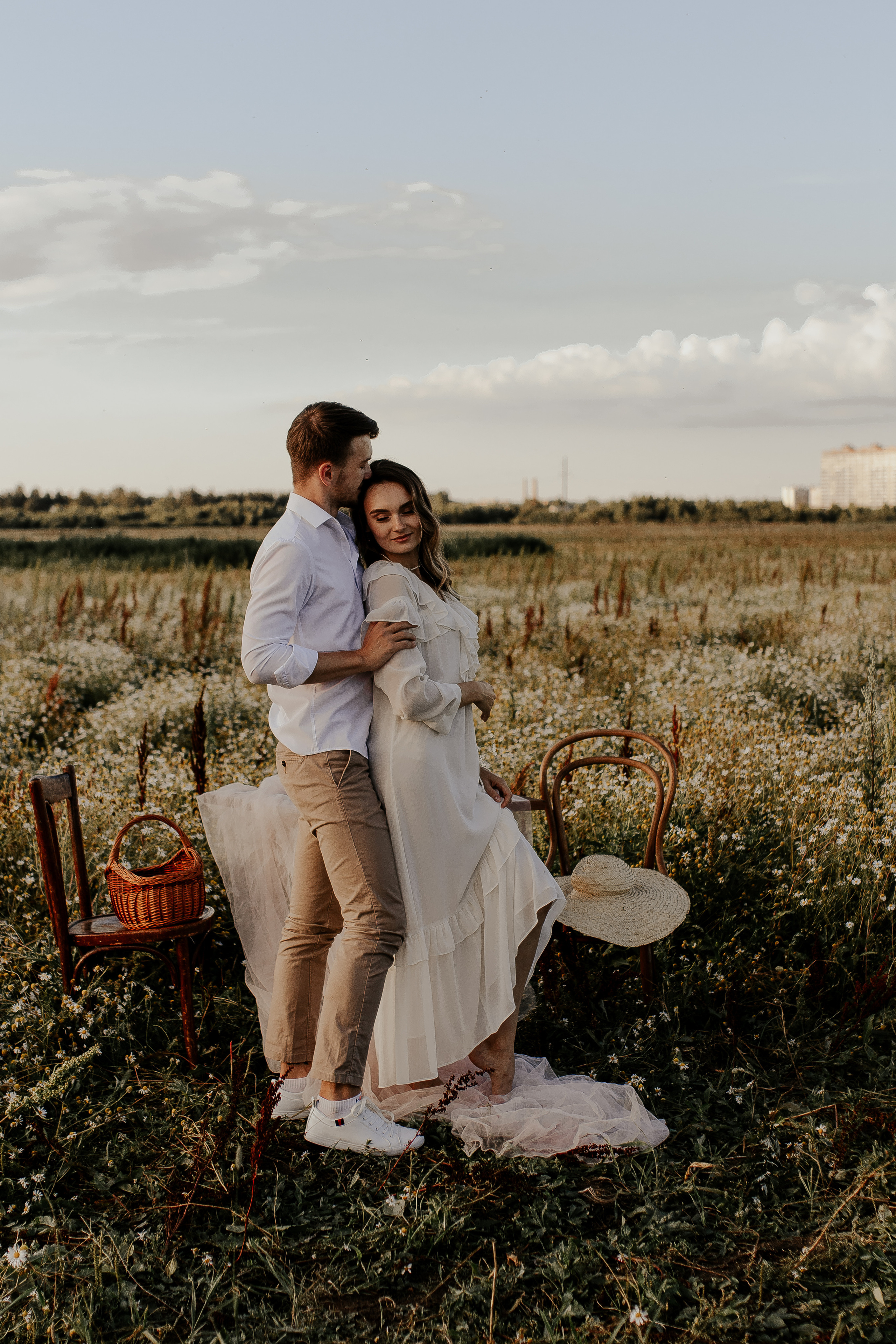 Нежная история любви в поле. Фотограф в Санкт-Петербурге Лиза Семченкова