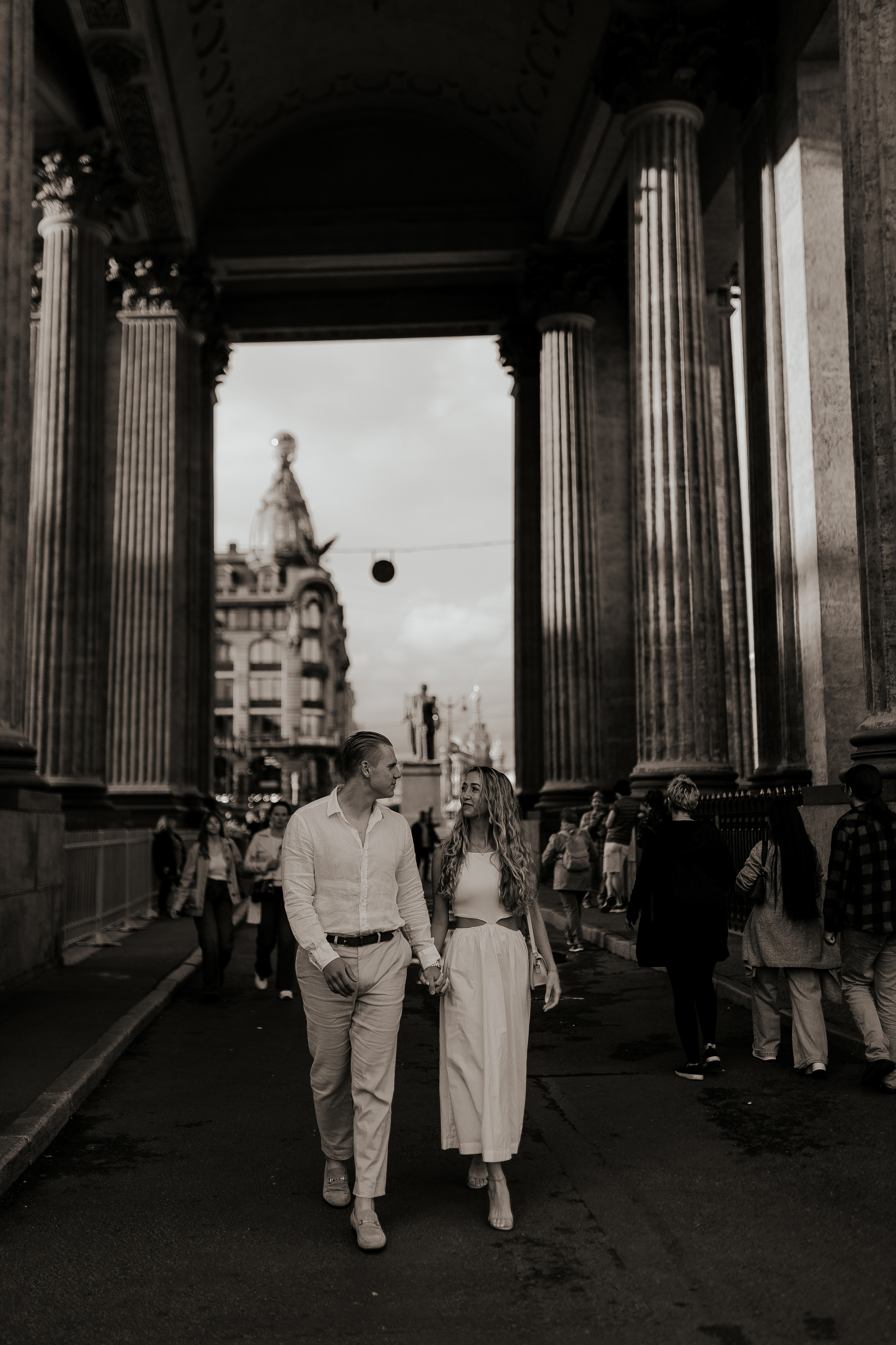 Любовь на улицах Петербурга. Фотограф в Санкт-Петербурге Лиза Семченкова