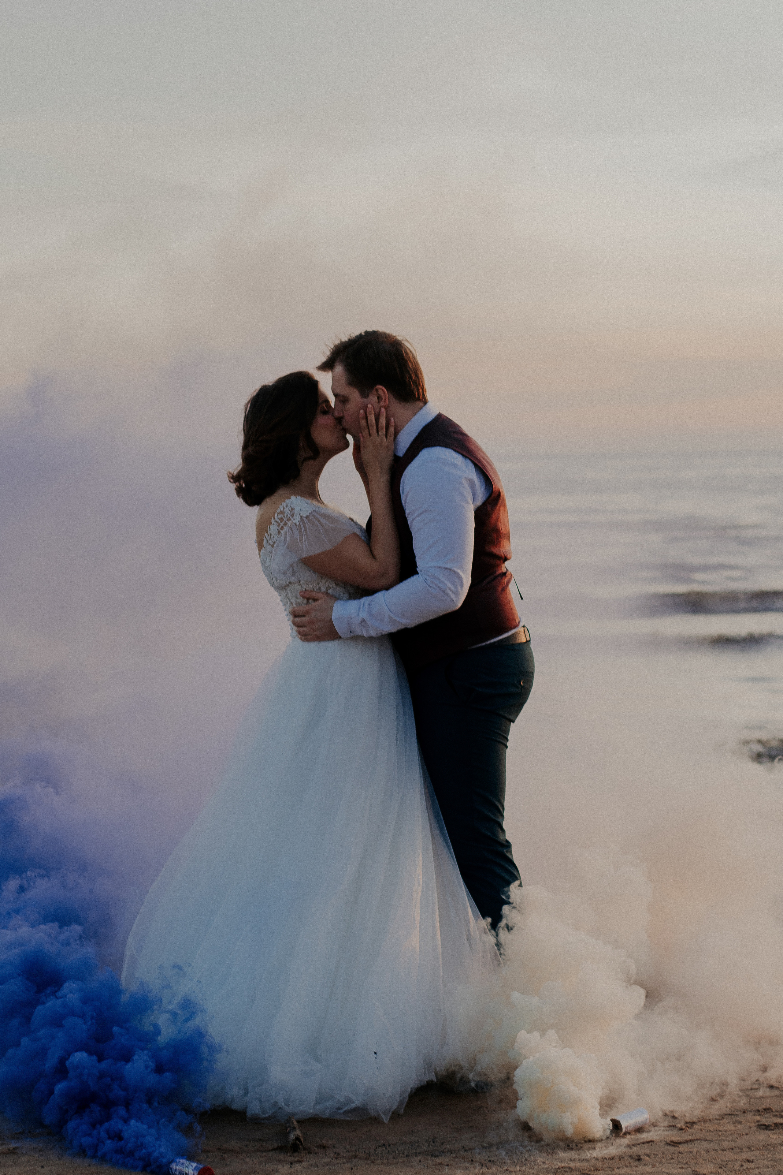 Свадебная фотосессия только для двоих на заливе. Фотограф в Санкт-Петербурге Лиза Семченкова