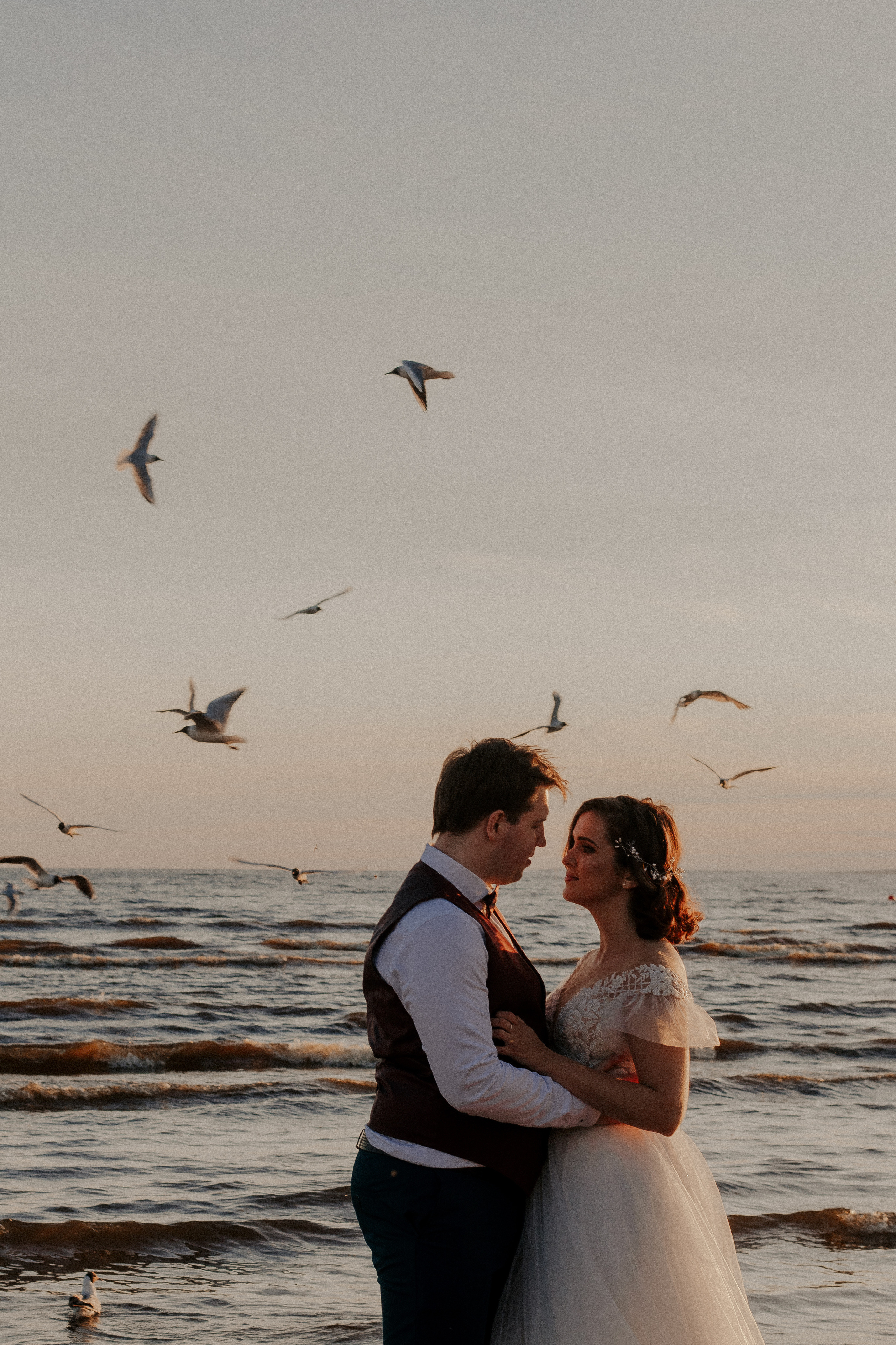 Свадебная фотосессия только для двоих на заливе. Фотограф в Санкт-Петербурге Лиза Семченкова