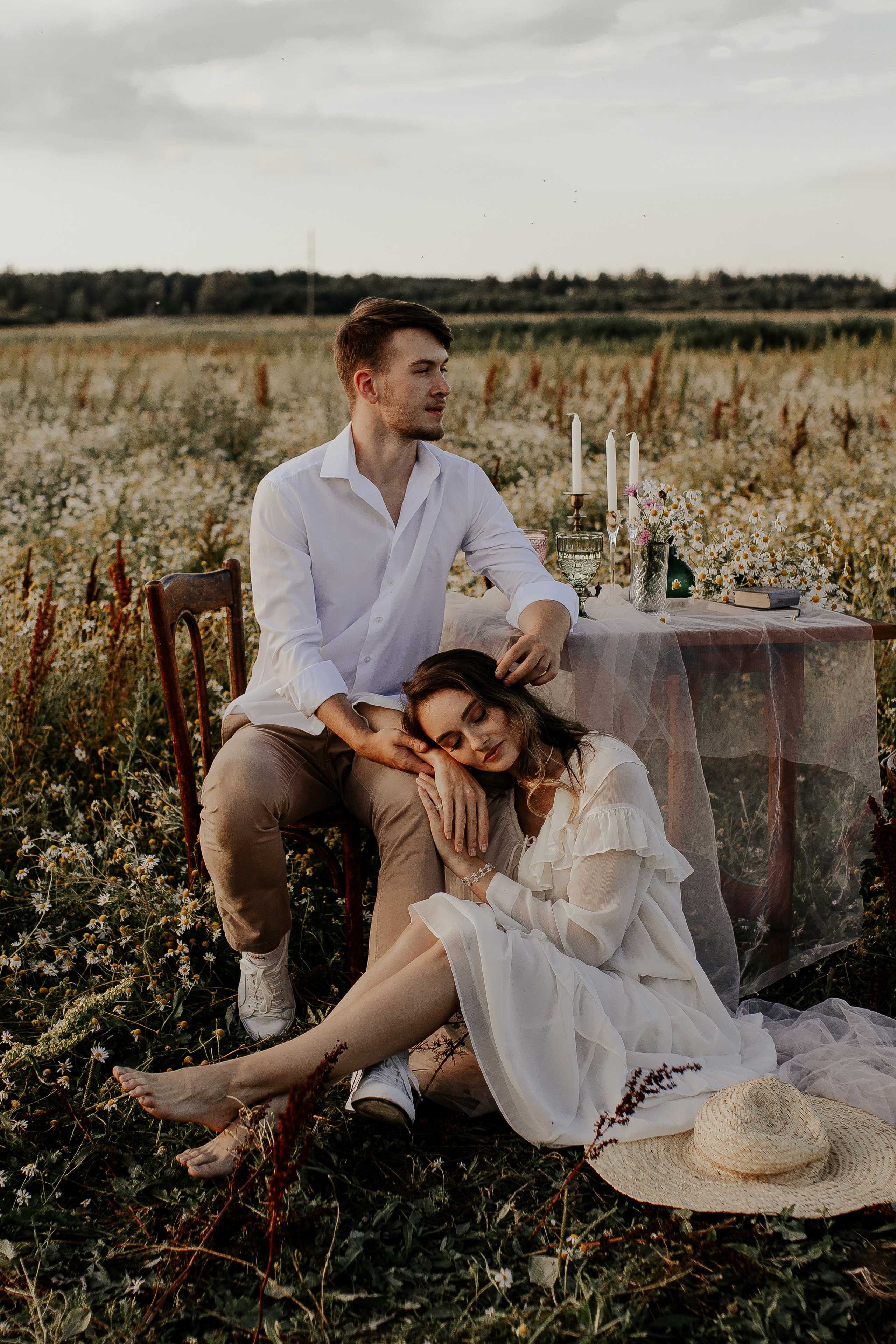 Нежная история любви в поле. Фотограф в Санкт-Петербурге Лиза Семченкова